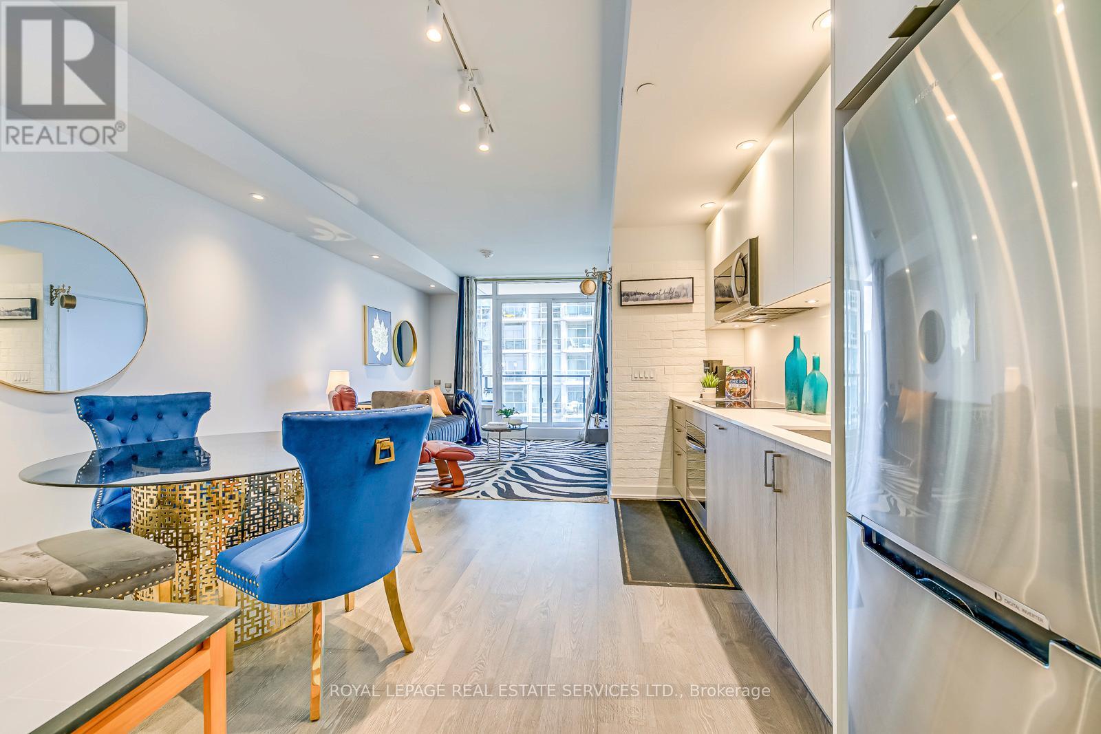 1805 - 1926 Lake Shore Boulevard W, Toronto, Ontario  M6S 1A1 - Photo 7 - W12460191