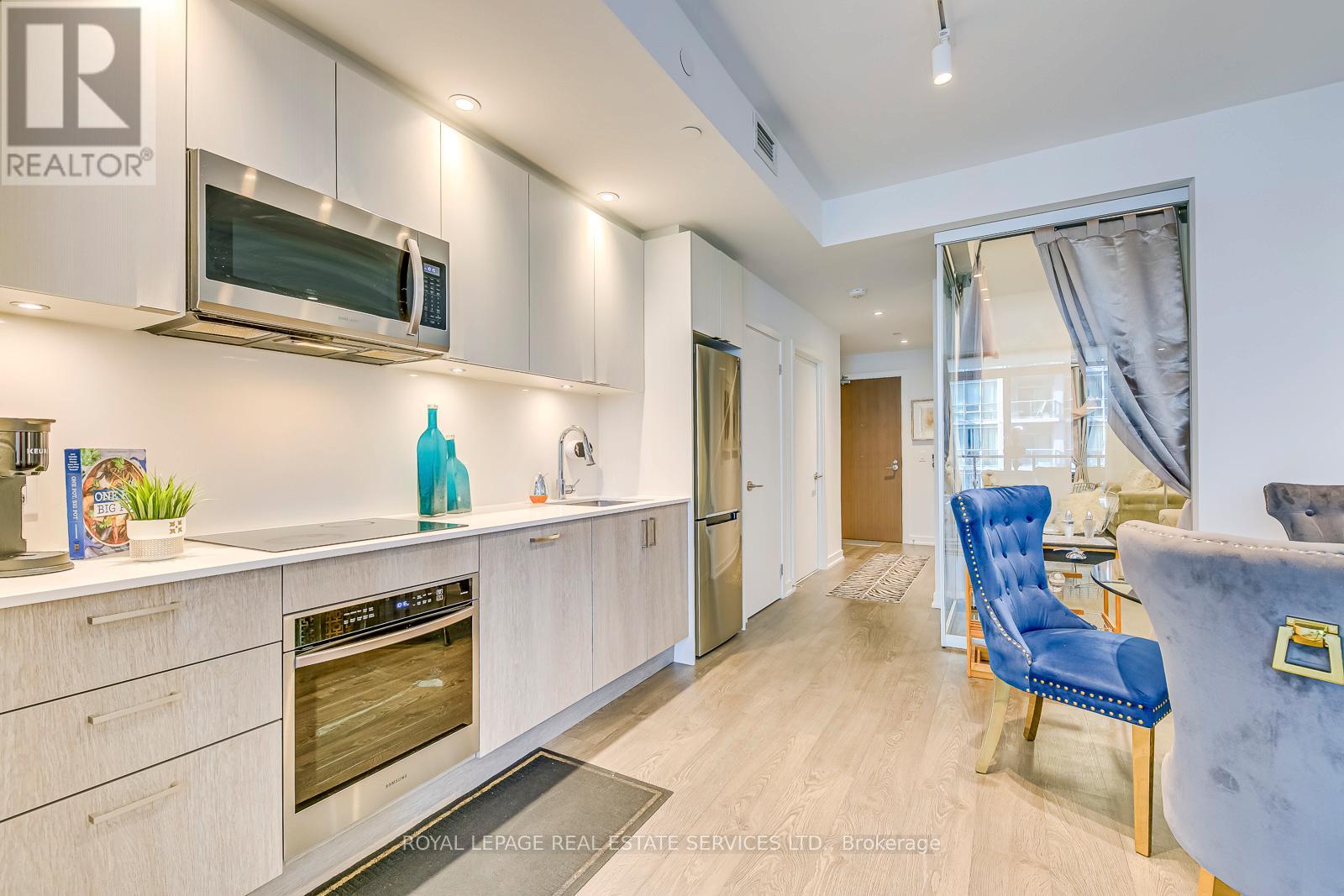 1805 - 1926 Lake Shore Boulevard W, Toronto, Ontario  M6S 1A1 - Photo 6 - W12460191