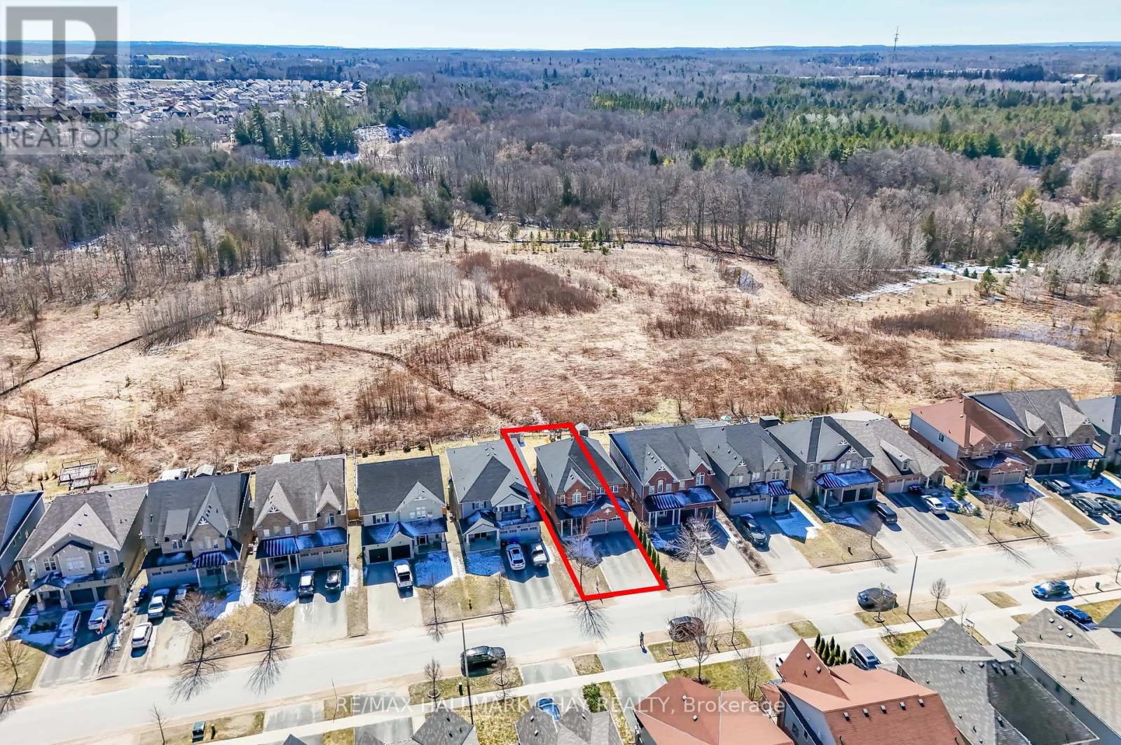 149 Gold Park Gate, Essa (Angus), Ontario  L0M 1B4 - Photo 4 - N12464072