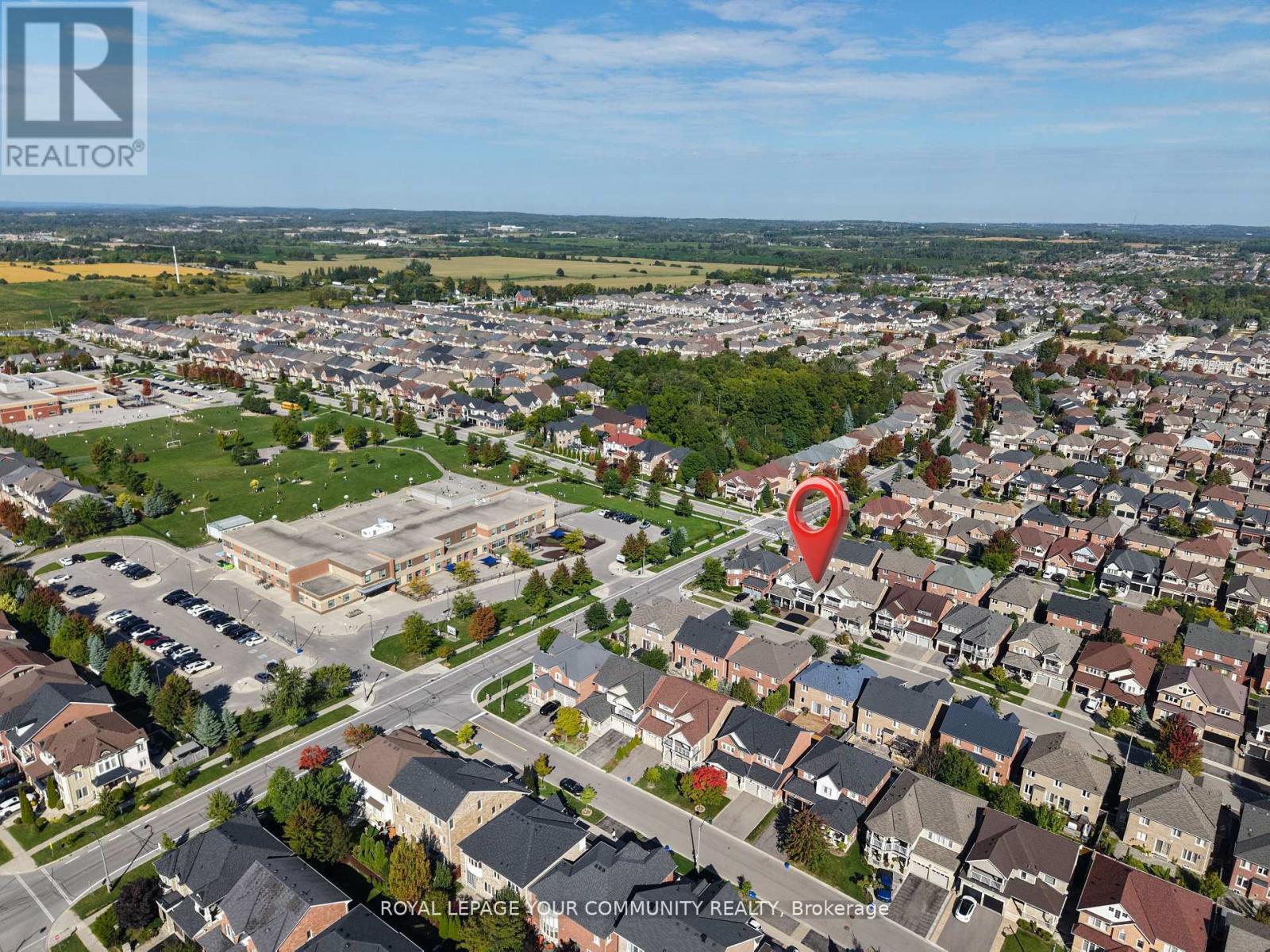 4 Dairy Avenue, Richmond Hill, Ontario  L4E 4X5 - Photo 2 - N12464093