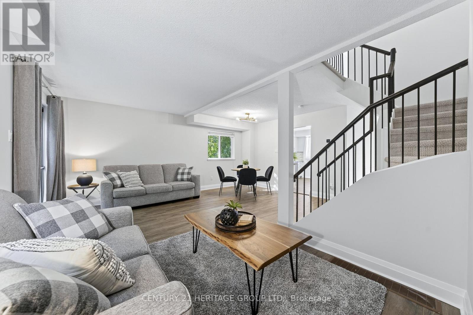 654 Gibney Crescent, Newmarket, Ontario  L3X 1Y1 - Photo 11 - N12464119