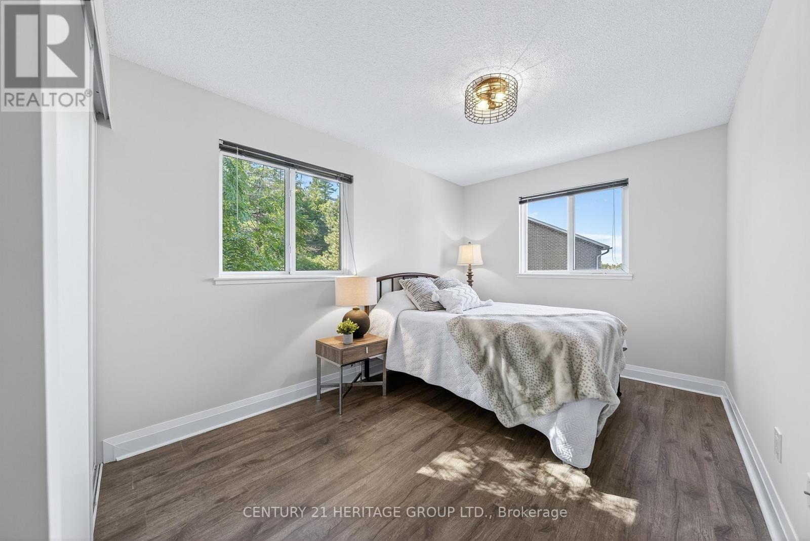 654 Gibney Crescent, Newmarket, Ontario  L3X 1Y1 - Photo 25 - N12464119