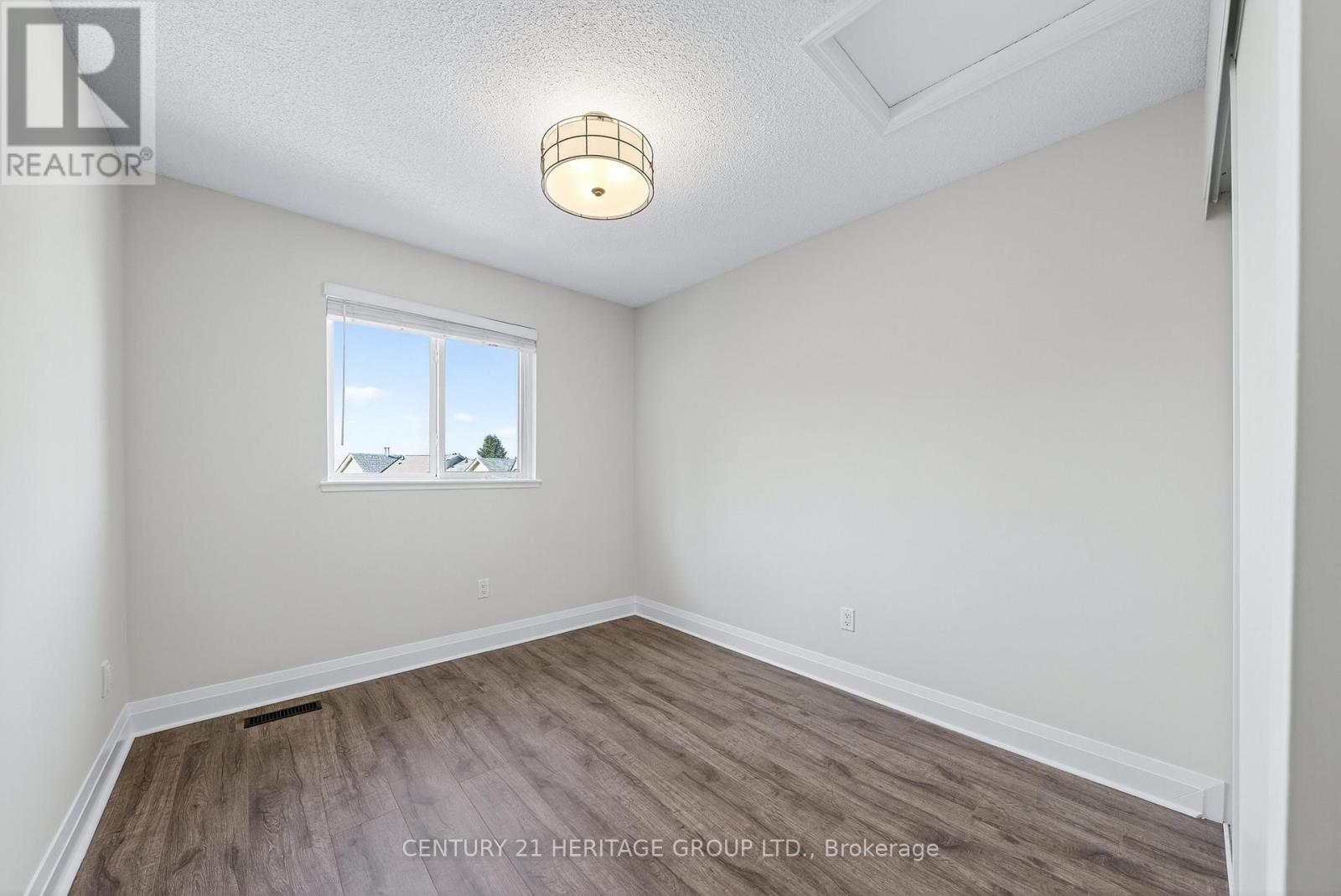 654 Gibney Crescent, Newmarket, Ontario  L3X 1Y1 - Photo 28 - N12464119