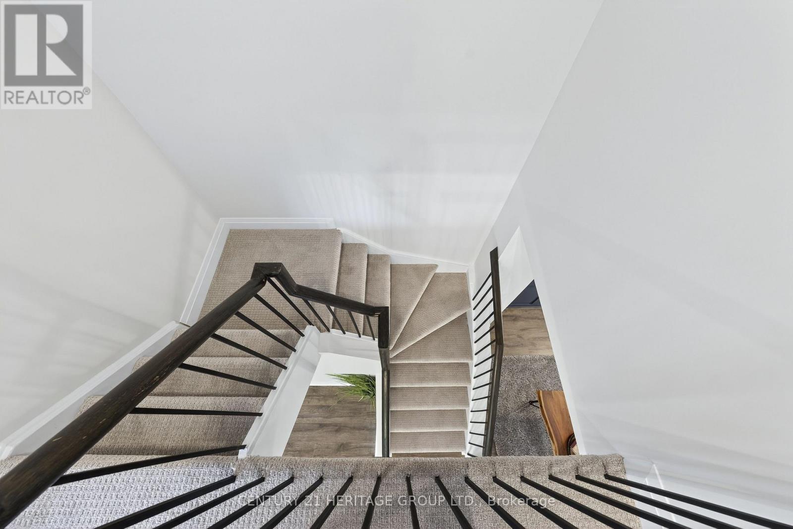 654 Gibney Crescent, Newmarket, Ontario  L3X 1Y1 - Photo 31 - N12464119