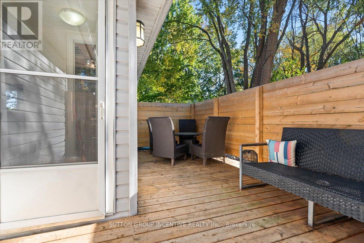 1226 Maple Road, Innisfil, Ontario  L0L 1C0 - Photo 22 - N12464135