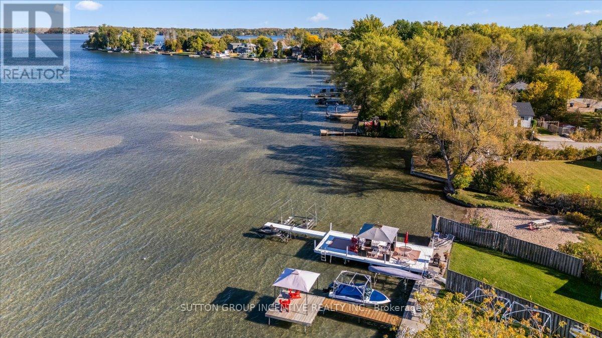 1226 Maple Road, Innisfil, Ontario  L0L 1C0 - Photo 6 - N12464135