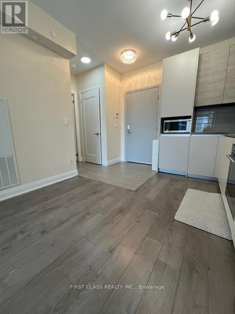 812 - 396 Highway 7 E, Richmond Hill, Ontario  L4B 0G7 - Photo 3 - N12464151