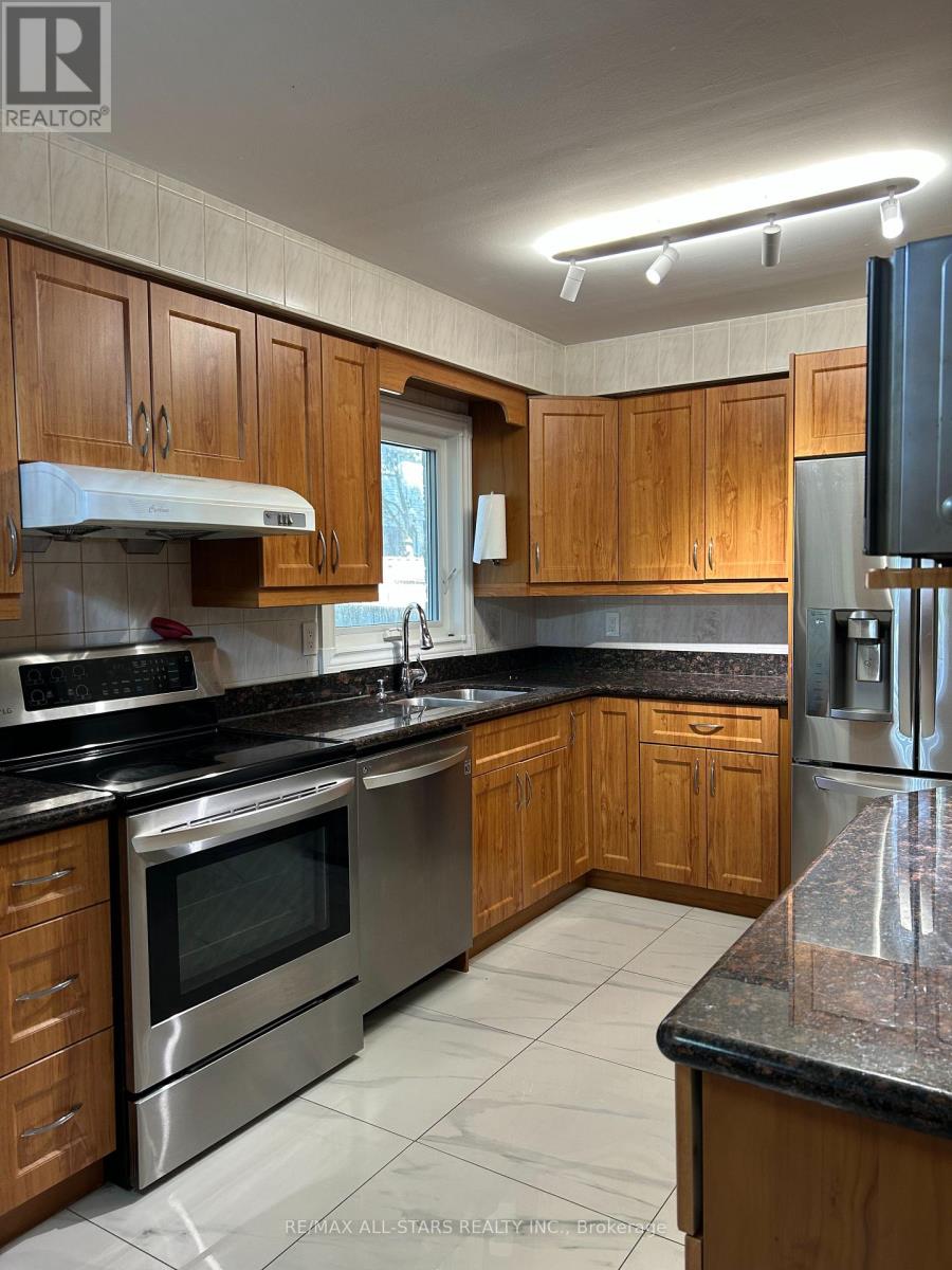 277 Risebrough Circuit, Markham, Ontario  L3R 3J3 - Photo 12 - N12464170