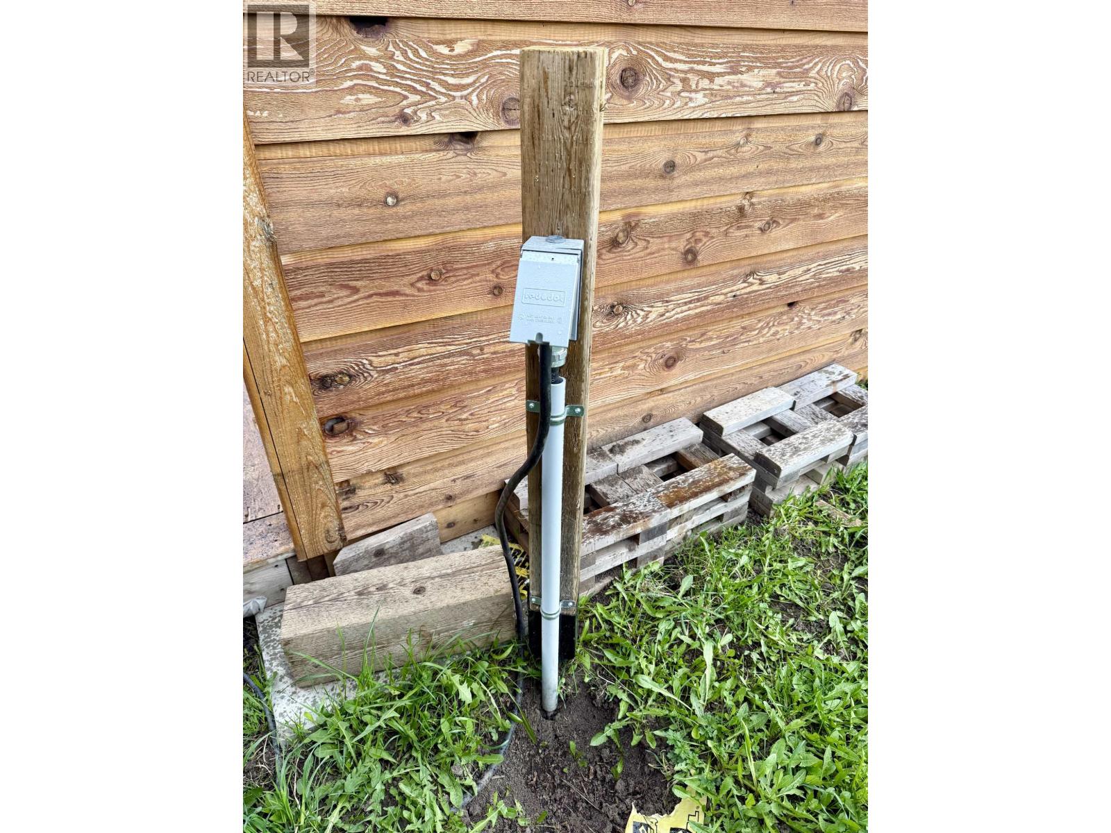 3971 Canimview Drive, Canim Lake, British Columbia V0K 1J0 - Photo 3 - R3003133