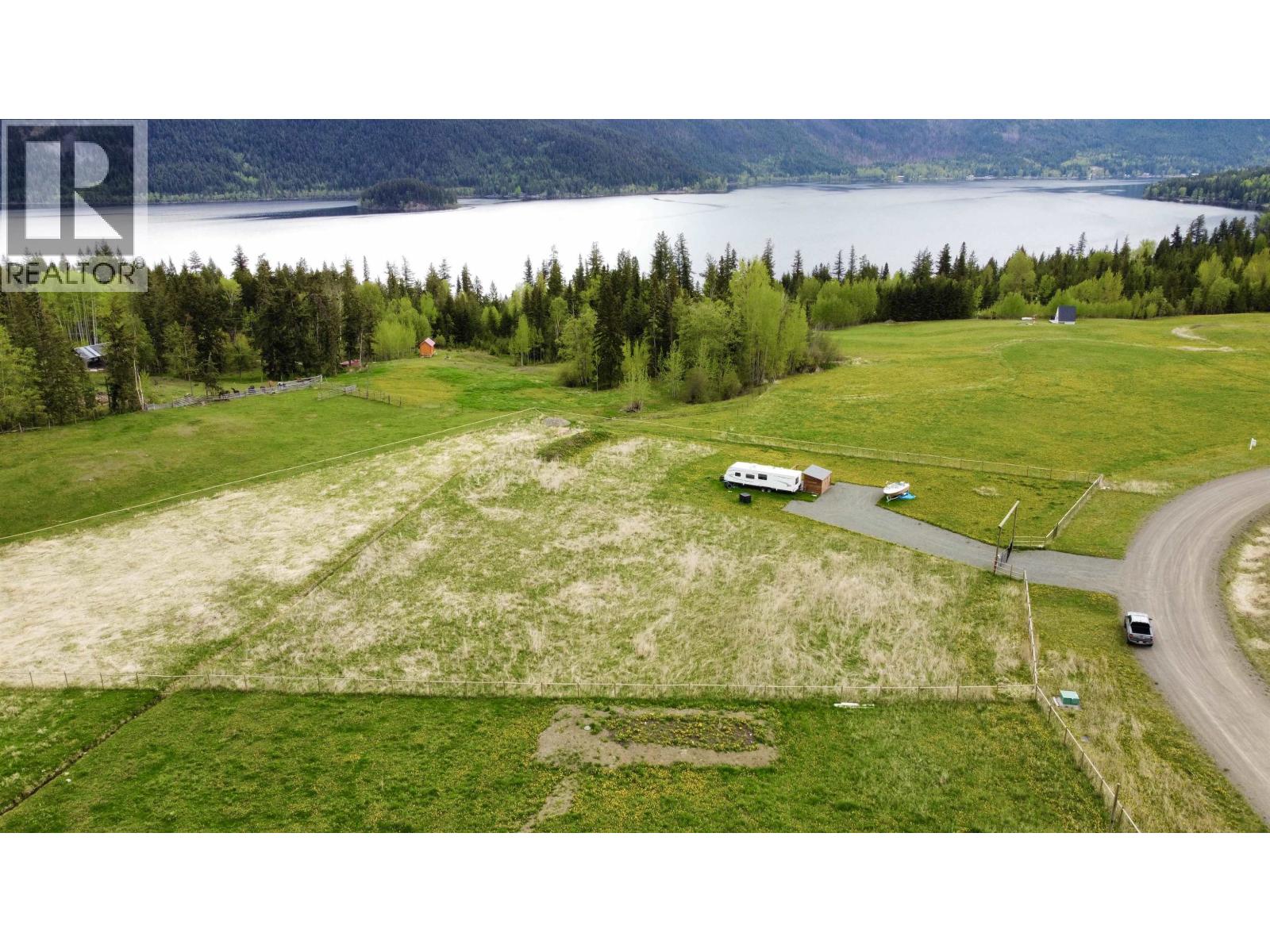 3971 Canimview Drive, Canim Lake, British Columbia V0K 1J0 - Photo 12 - R3003133