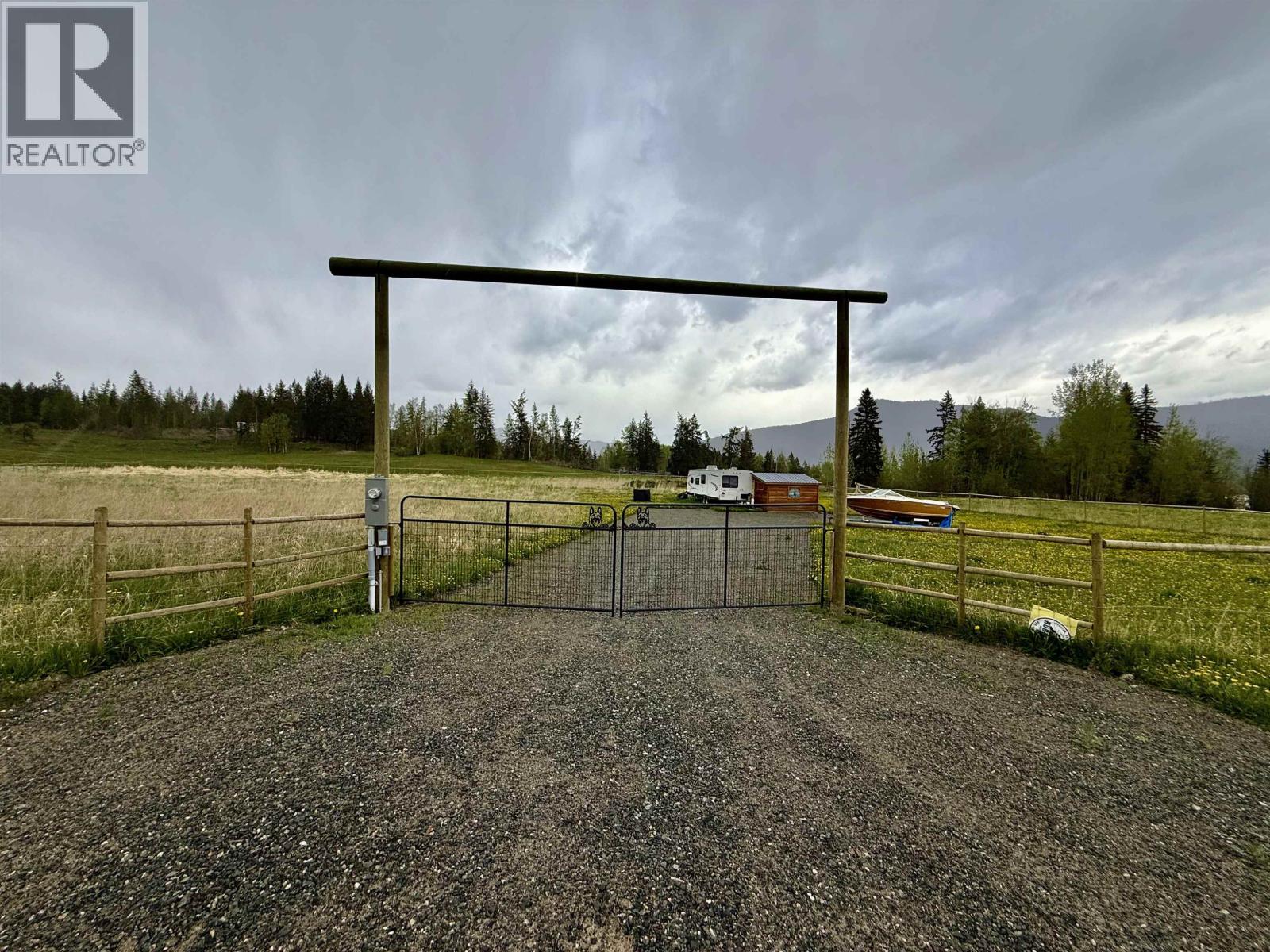 3971 CANIMVIEW DRIVE, Canim Lake, British Columbia