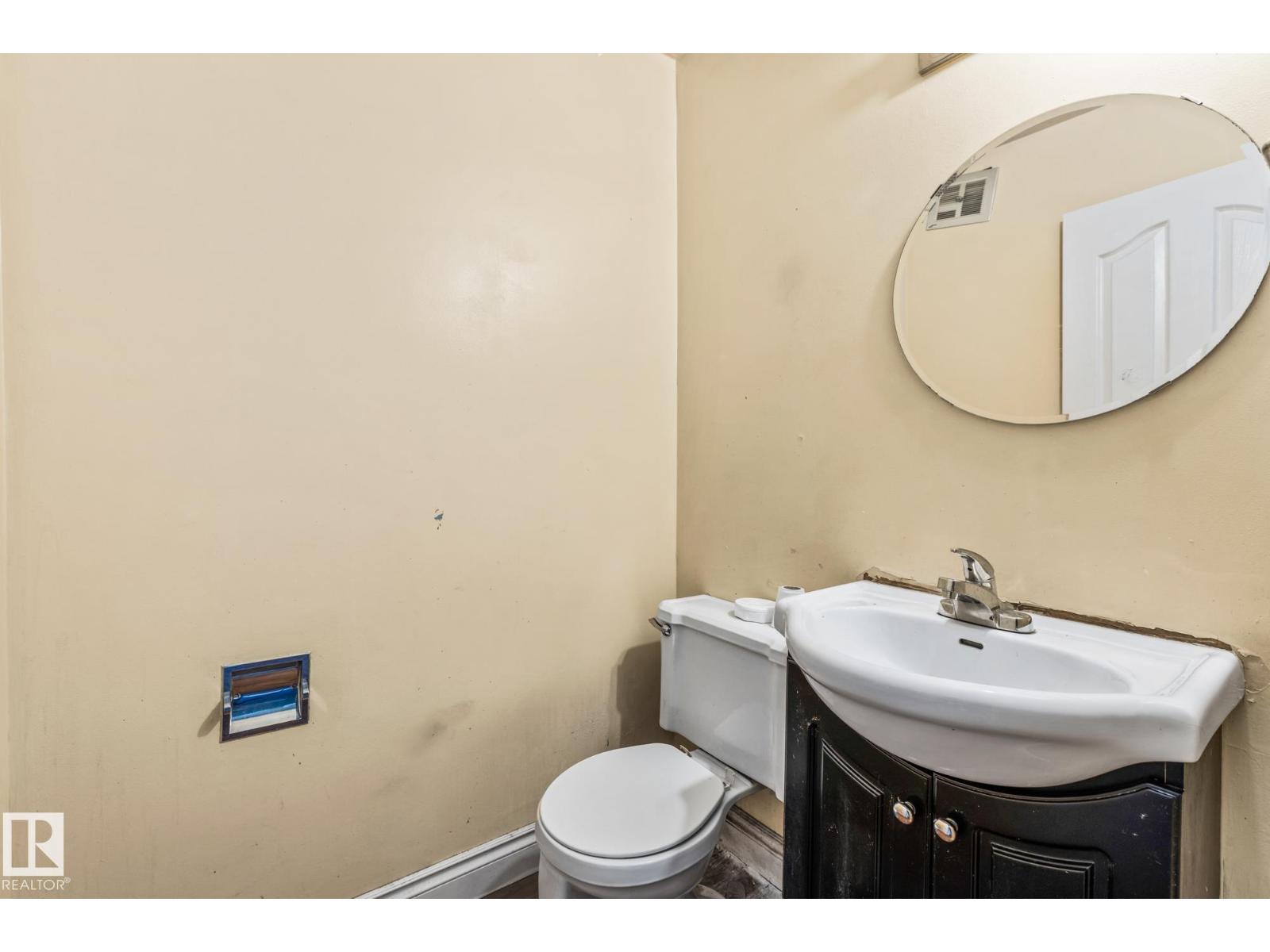 222 Village On The Green Nw, Edmonton, Alberta  T5A 1H2 - Photo 3 - E4462194