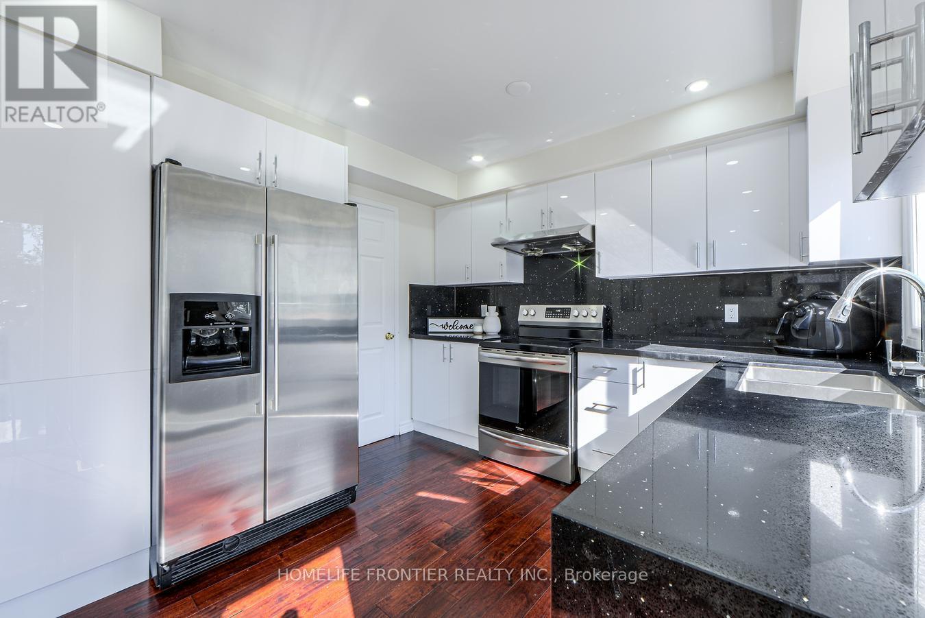 3391 Bruzan Crescent, Mississauga, Ontario  L5N 8M2 - Photo 19 - W12449342