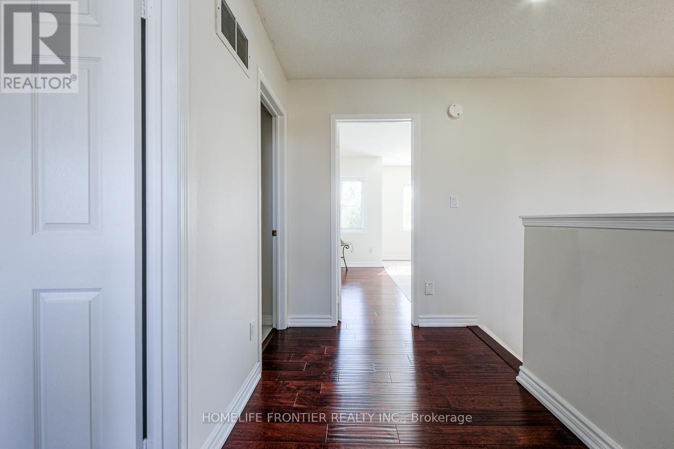 3391 Bruzan Crescent, Mississauga, Ontario  L5N 8M2 - Photo 27 - W12449342