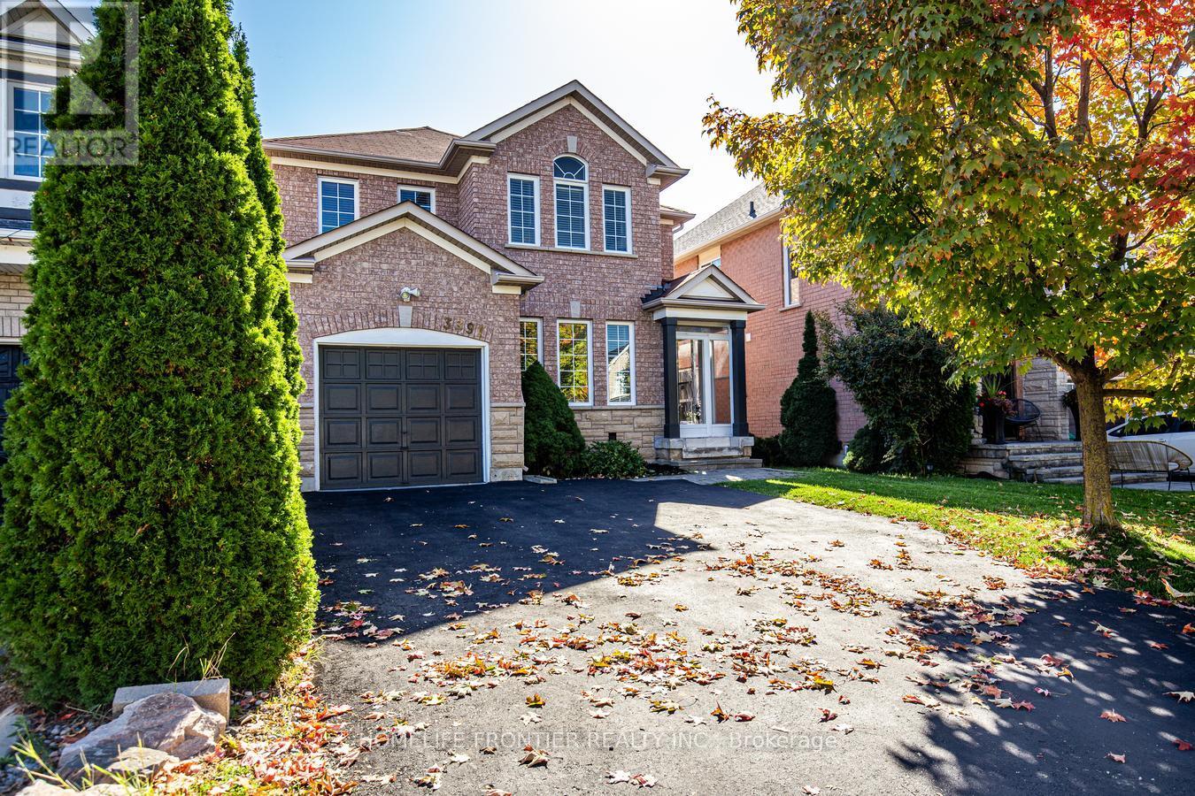 3391 Bruzan Crescent, Mississauga, Ontario  L5N 8M2 - Photo 3 - W12449342