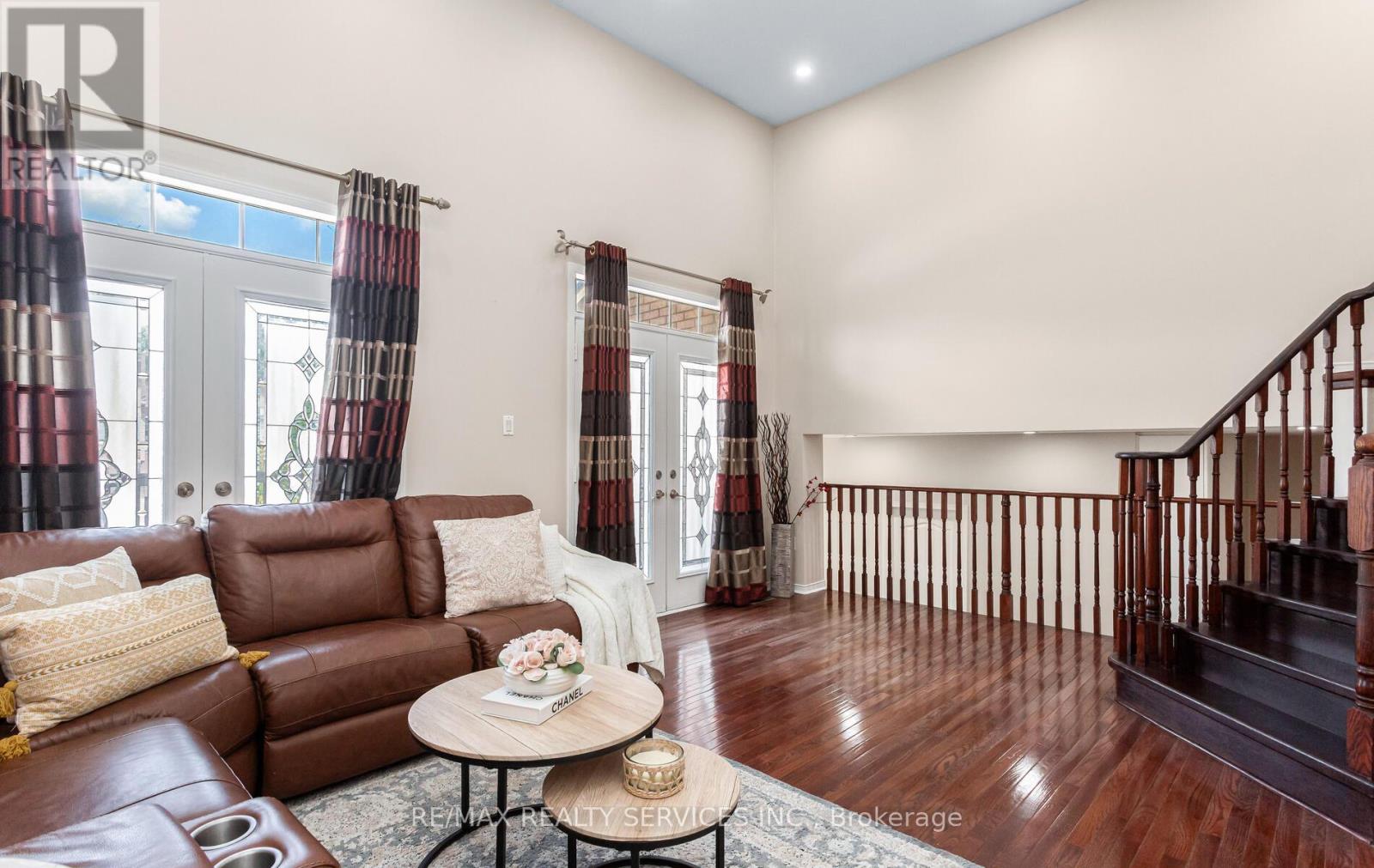3770 Brinwood Gate, Mississauga, Ontario  L5M 7H2 - Photo 24 - W12464068