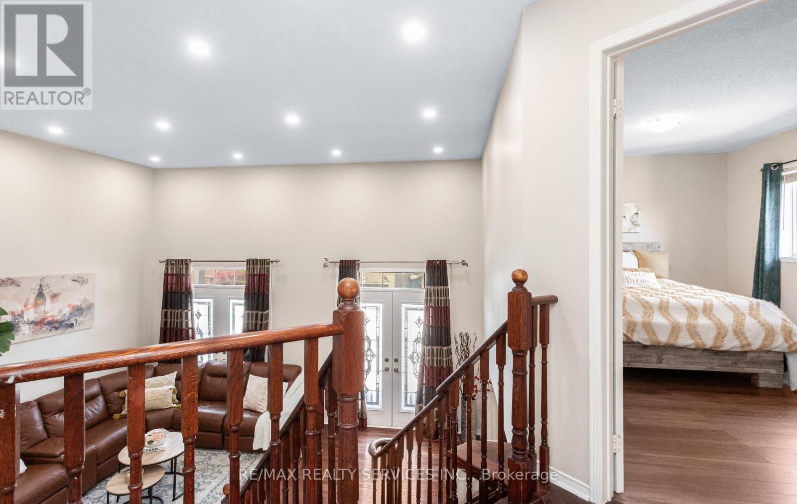 3770 Brinwood Gate, Mississauga, Ontario  L5M 7H2 - Photo 26 - W12464068