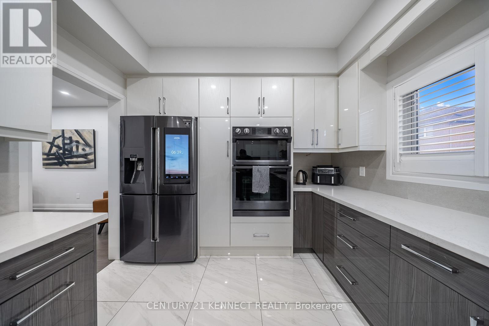 656 Kaiser Drive, Mississauga, Ontario  L5W 1T6 - Photo 16 - W12464074
