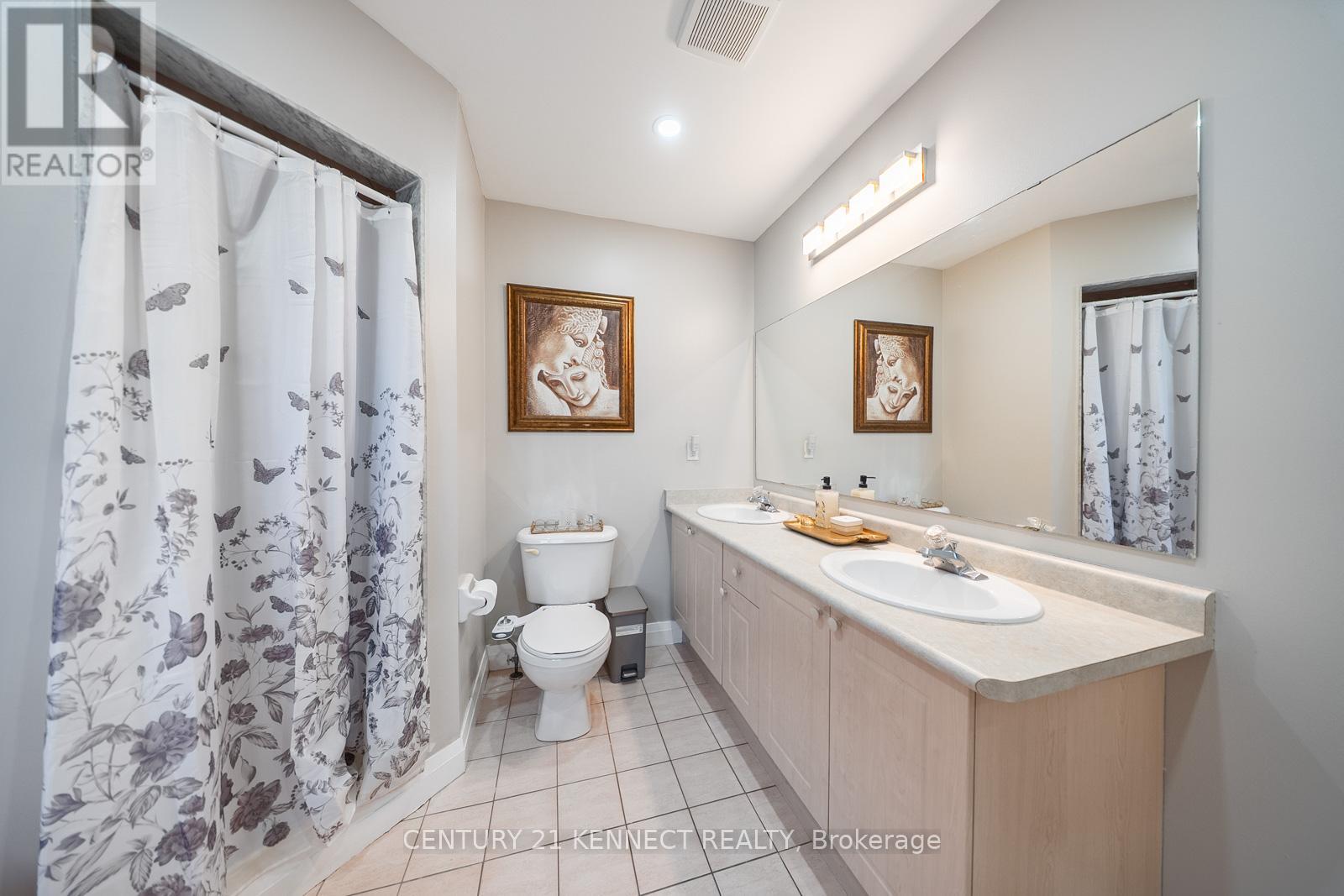 656 Kaiser Drive, Mississauga, Ontario  L5W 1T6 - Photo 27 - W12464074