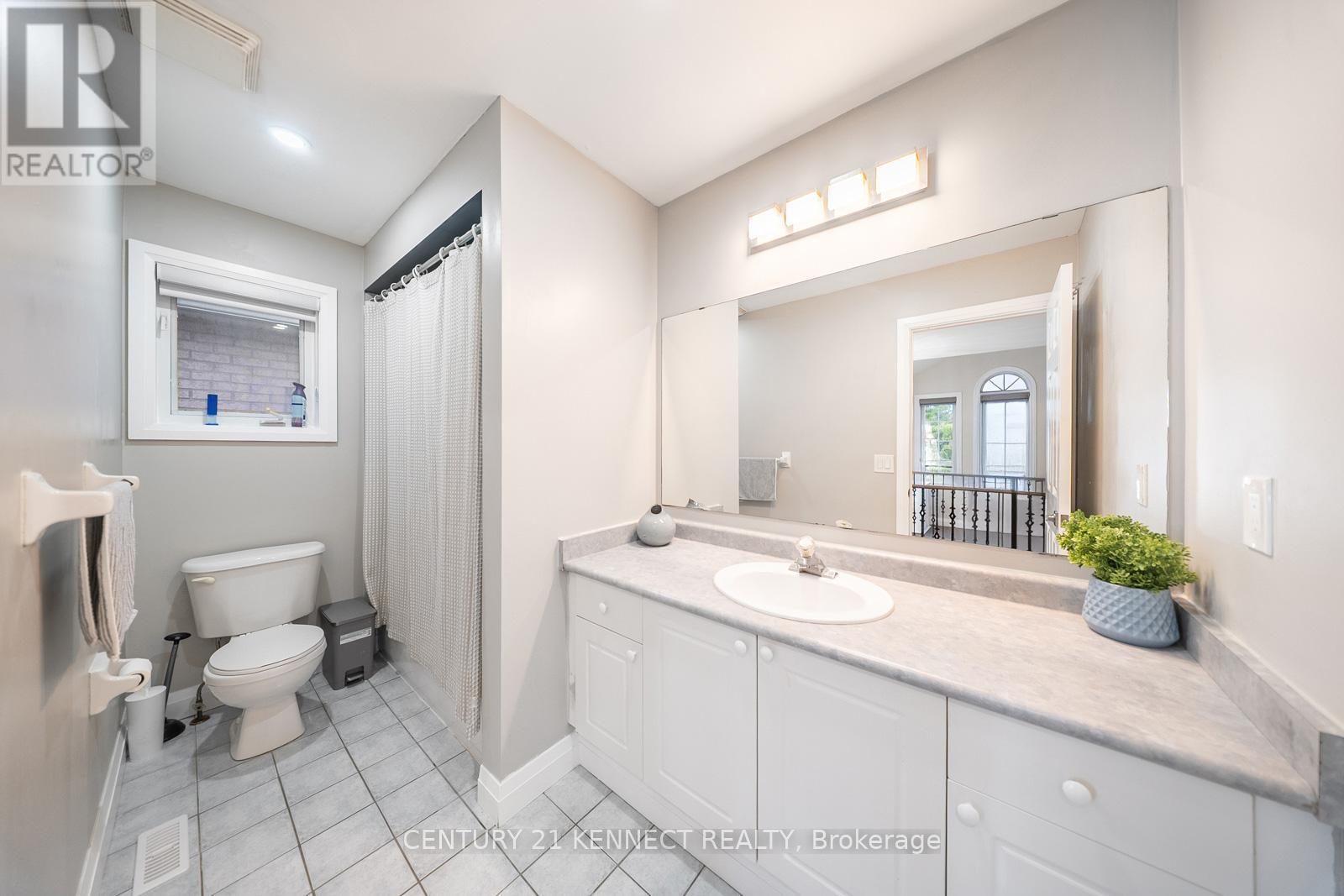 656 Kaiser Drive, Mississauga, Ontario  L5W 1T6 - Photo 35 - W12464074