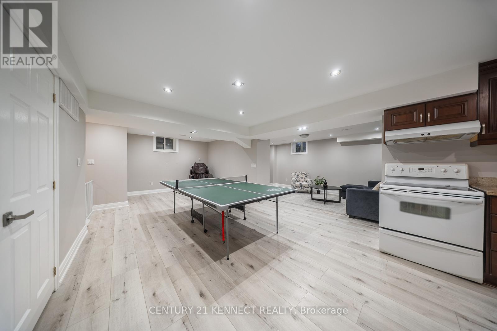 656 Kaiser Drive, Mississauga, Ontario  L5W 1T6 - Photo 39 - W12464074