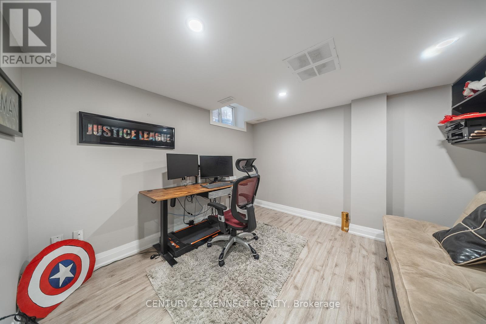 656 Kaiser Drive, Mississauga, Ontario  L5W 1T6 - Photo 42 - W12464074