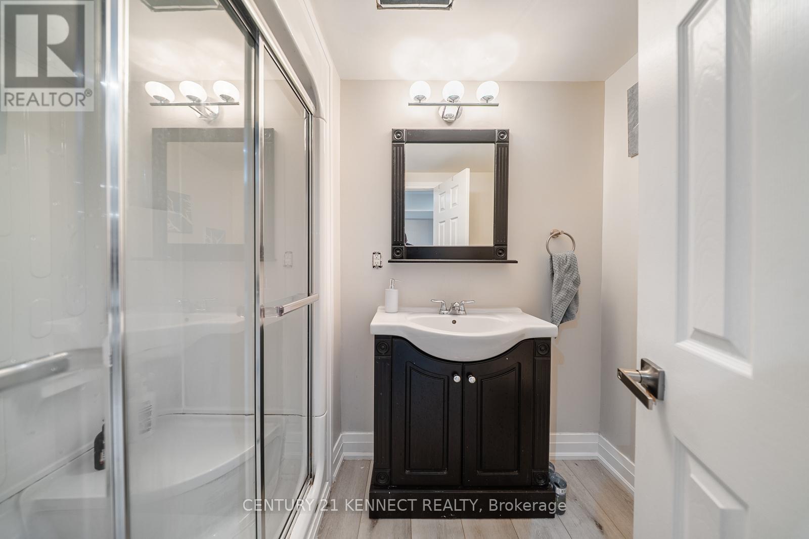 656 Kaiser Drive, Mississauga, Ontario  L5W 1T6 - Photo 43 - W12464074