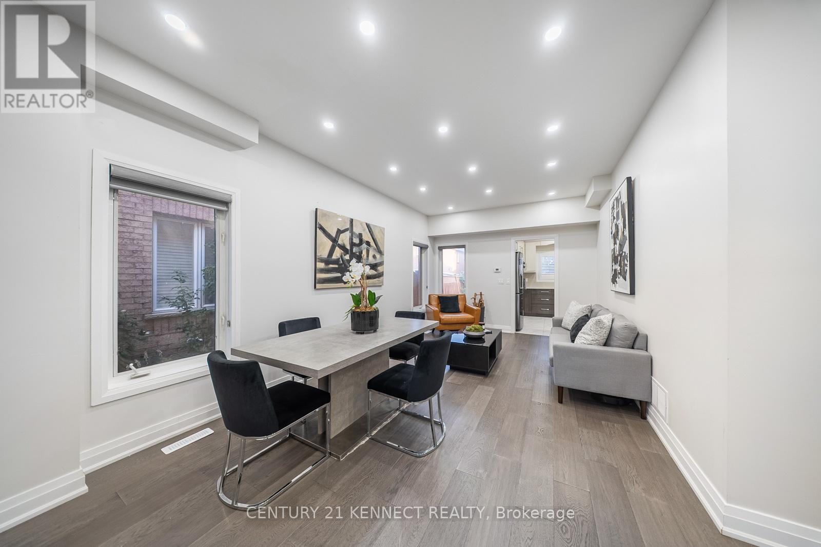 656 Kaiser Drive, Mississauga, Ontario  L5W 1T6 - Photo 7 - W12464074