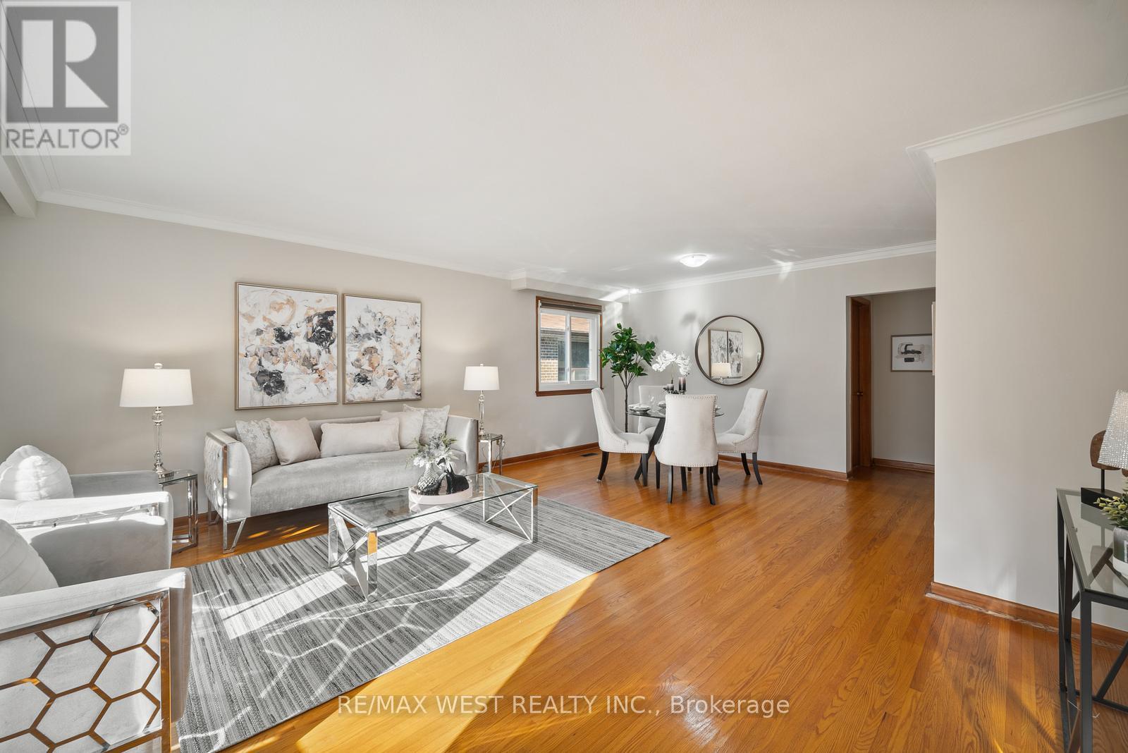 47 Gibson Avenue, Toronto, Ontario  M9V 2S5 - Photo 8 - W12464088