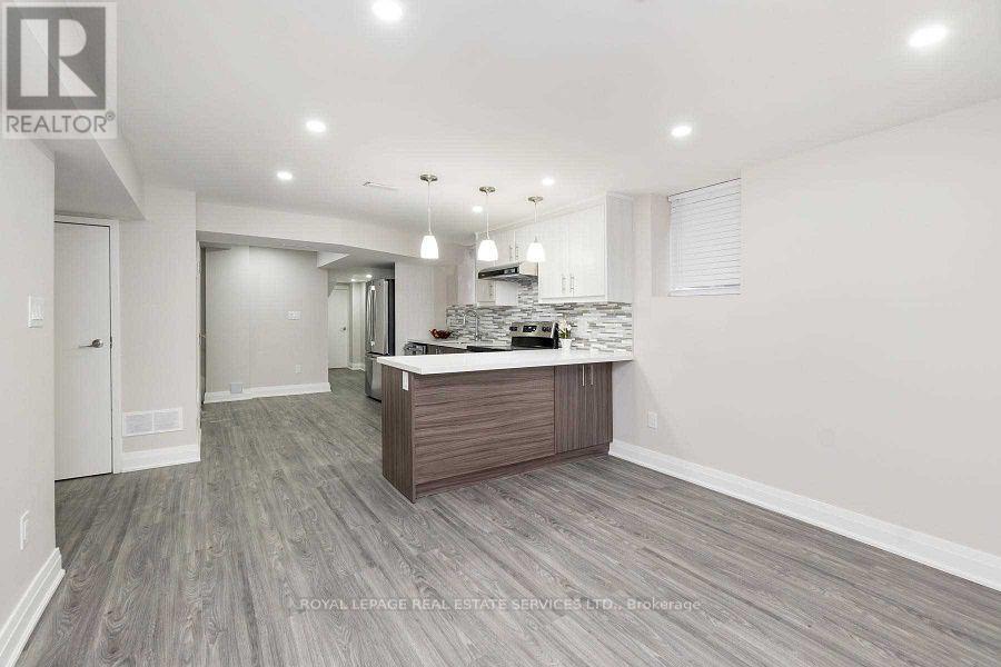 Upper - 3269 Respond Road, Mississauga, Ontario  L5M 7X5 - Photo 16 - W12464090