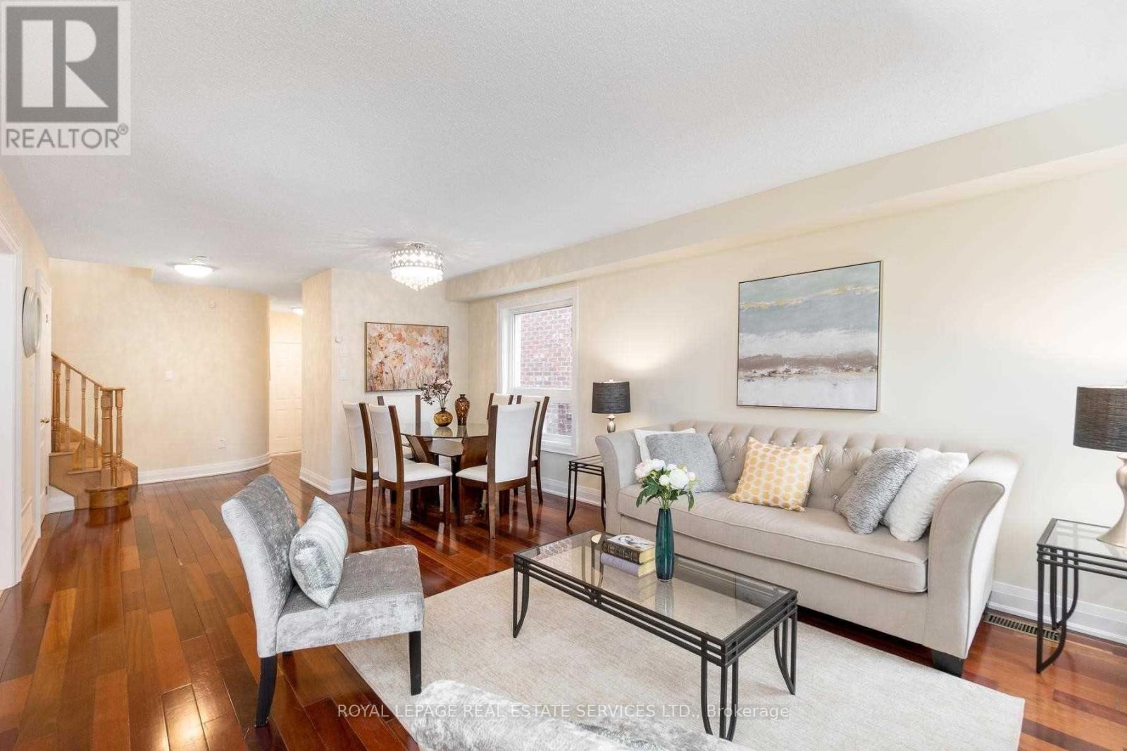 Upper - 3269 Respond Road, Mississauga, Ontario  L5M 7X5 - Photo 2 - W12464090