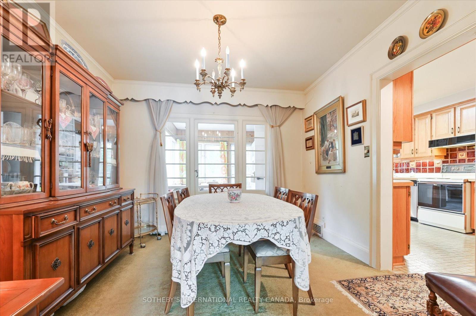 78 Humberview Road, Toronto, Ontario  M6S 1W8 - Photo 10 - W12464095