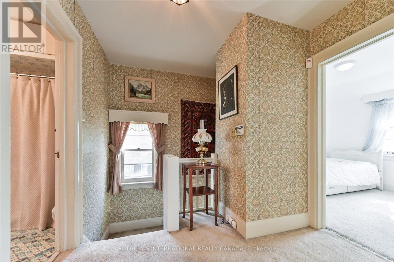78 Humberview Road, Toronto, Ontario  M6S 1W8 - Photo 19 - W12464095