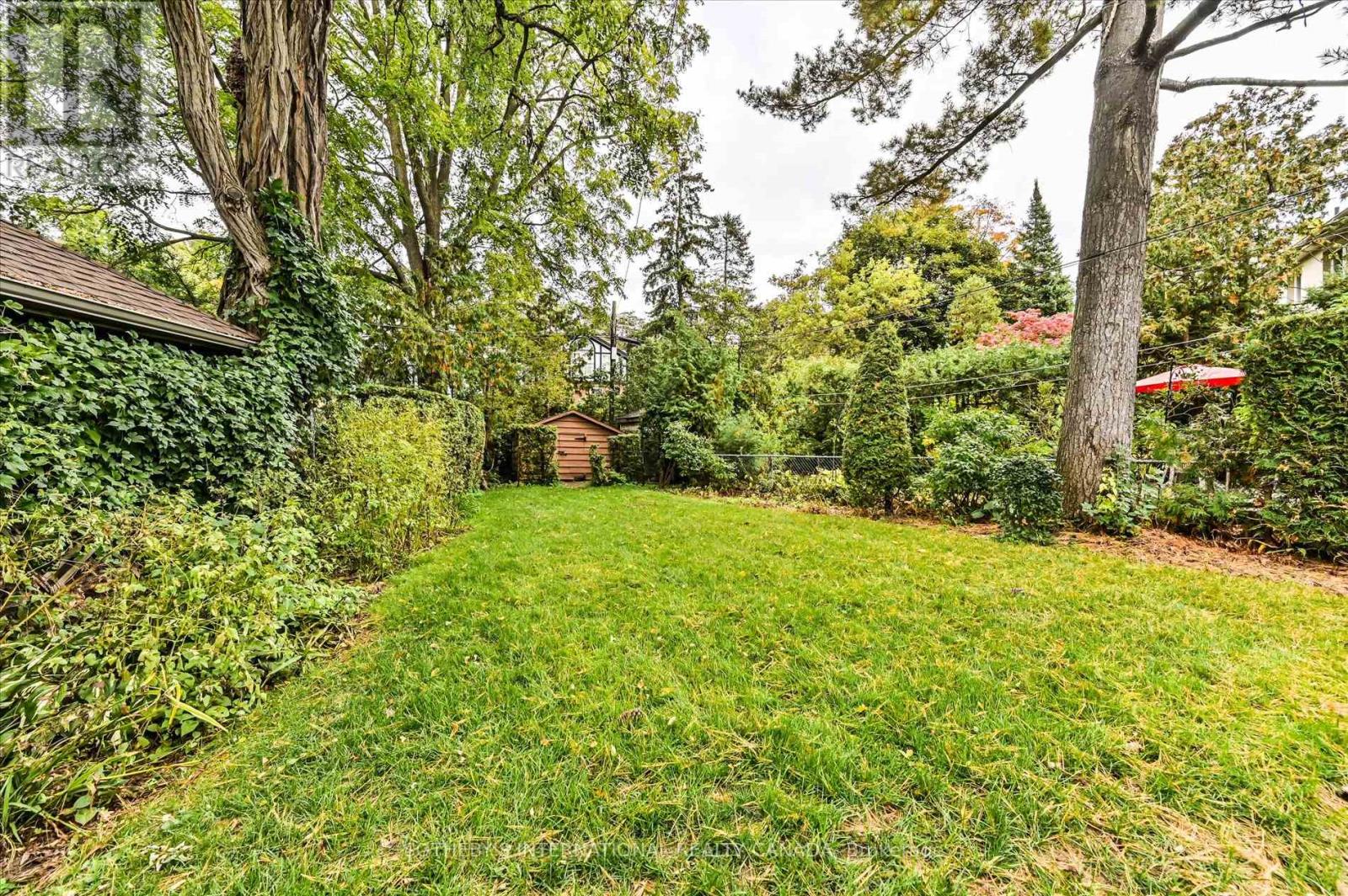 78 Humberview Road, Toronto, Ontario  M6S 1W8 - Photo 34 - W12464095