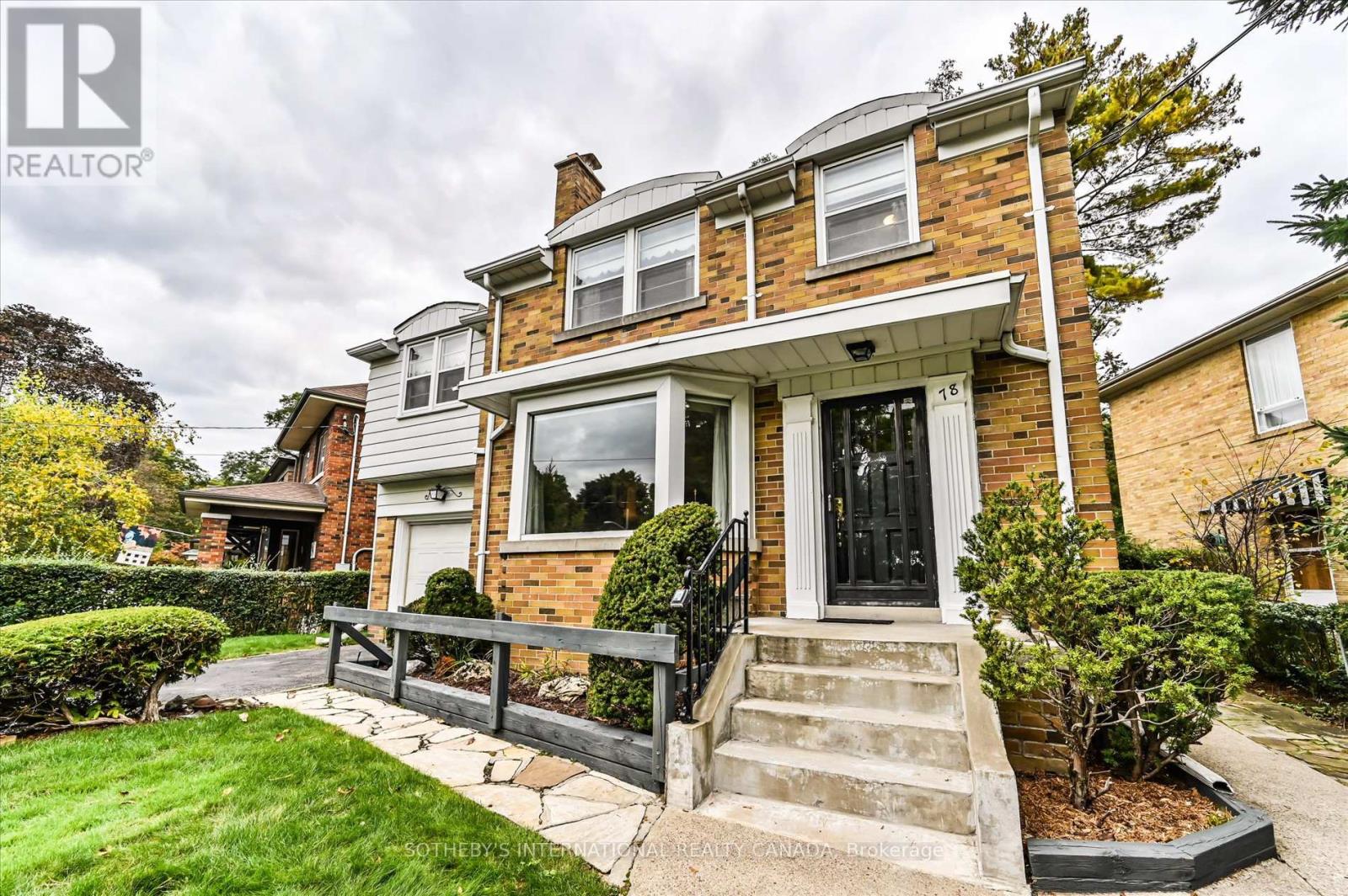 78 Humberview Road, Toronto, Ontario  M6S 1W8 - Photo 4 - W12464095