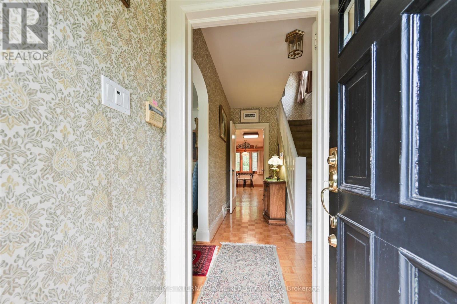 78 Humberview Road, Toronto, Ontario  M6S 1W8 - Photo 5 - W12464095