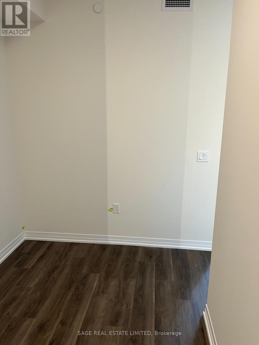 2405 - 15 Watergarden Drive, Mississauga, Ontario  L5R 0H4 - Photo 20 - W12464097