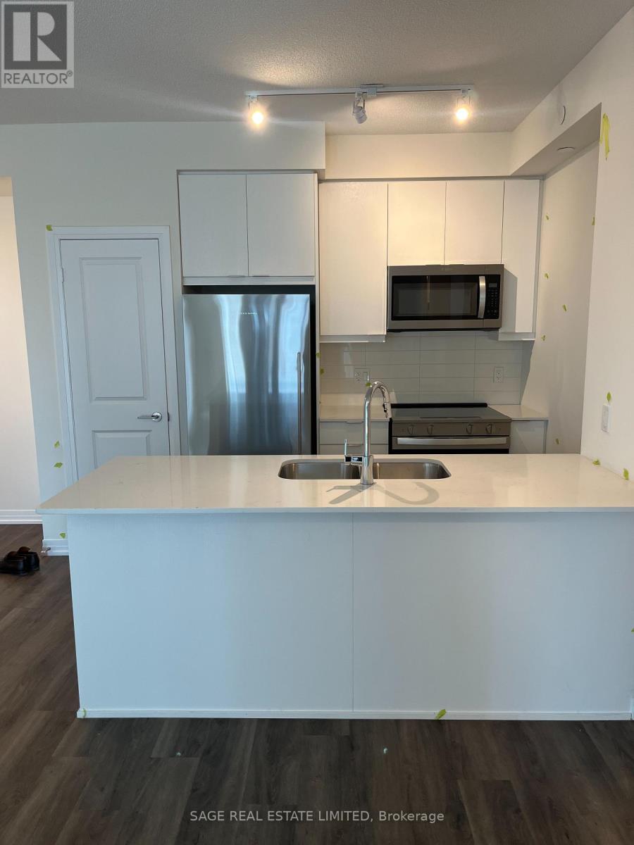 2405 - 15 Watergarden Drive, Mississauga, Ontario  L5R 0H4 - Photo 3 - W12464097