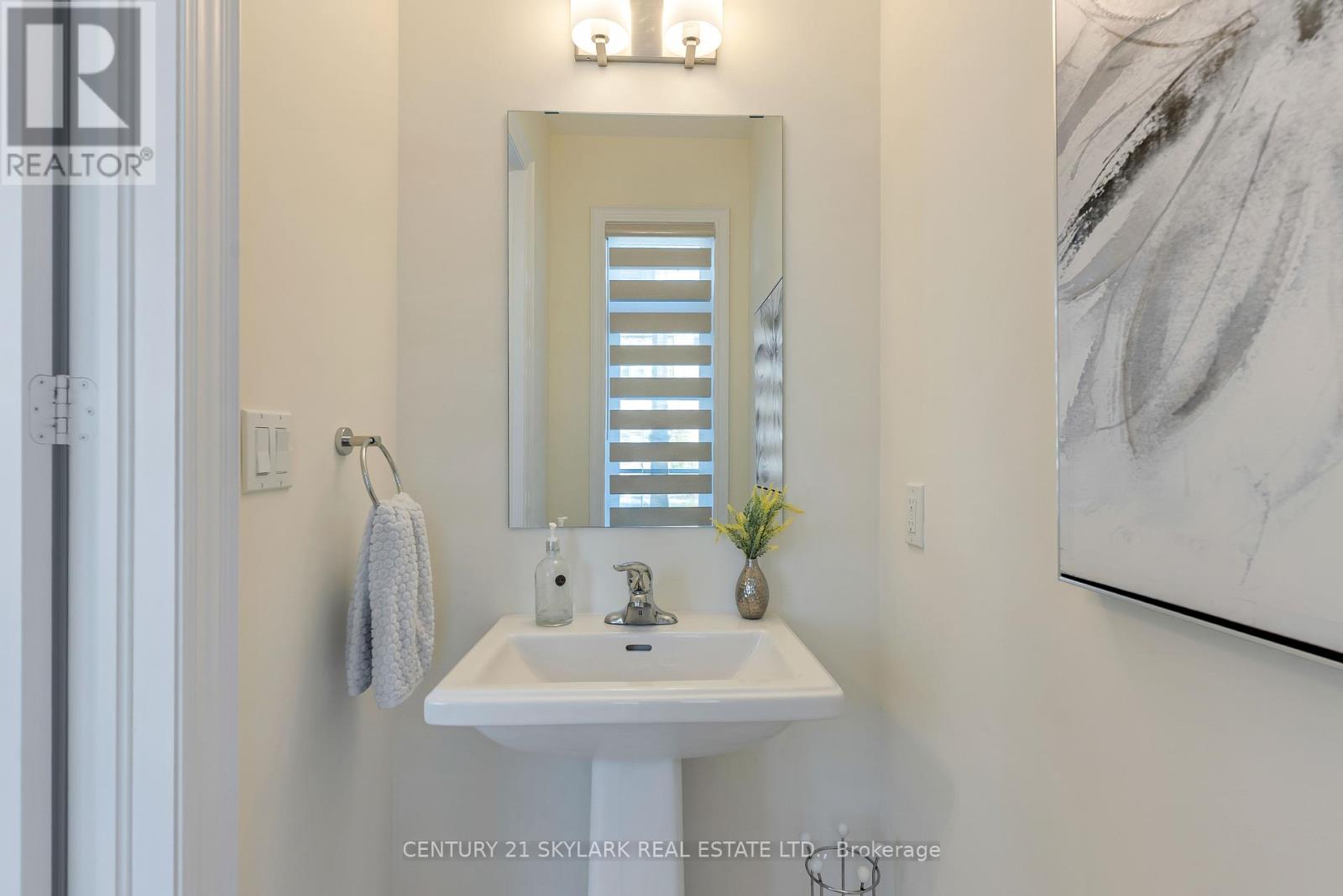 2404 Edward Leaver Trail, Oakville, Ontario  L6M 5M2 - Photo 8 - W12464103