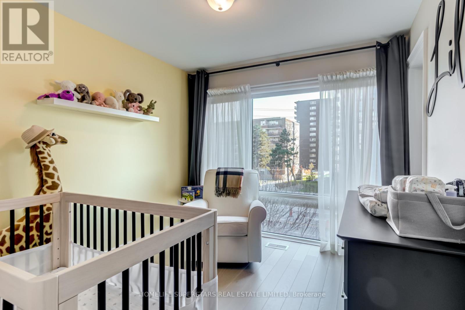 29 Pony Farm Drive, Toronto, Ontario  M9R 0B3 - Photo 15 - W12464118