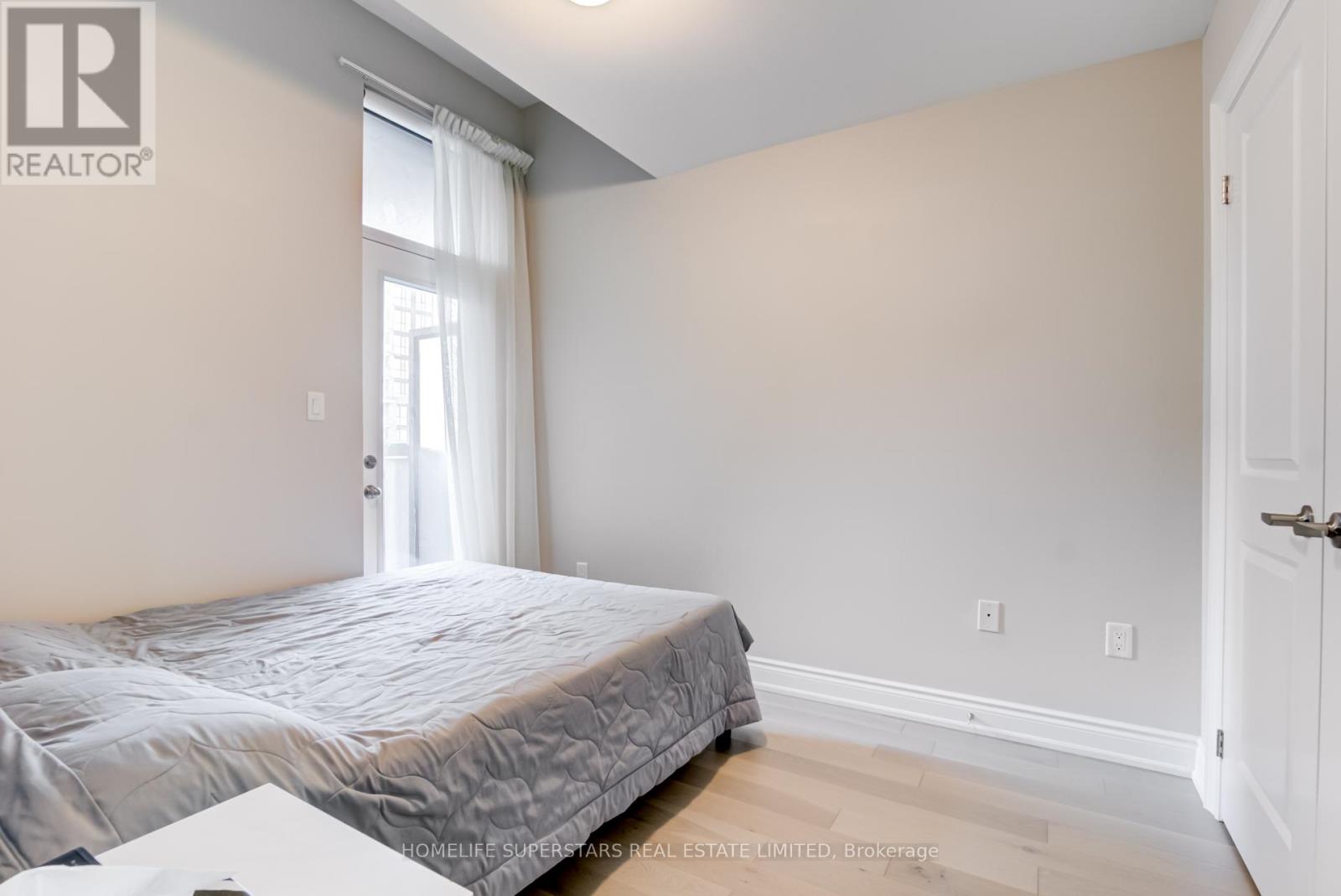 29 Pony Farm Drive, Toronto, Ontario  M9R 0B3 - Photo 18 - W12464118