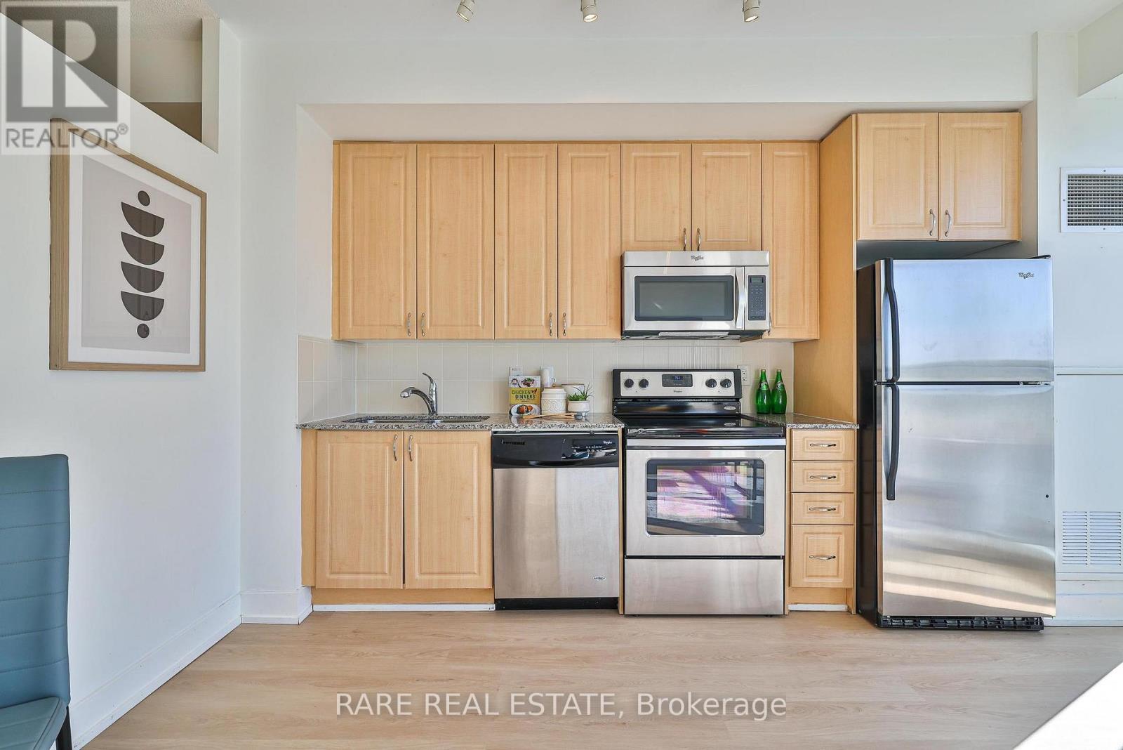 607 - 1638 Bloor Street W, Toronto, Ontario  M6P 1A7 - Photo 12 - W12464154