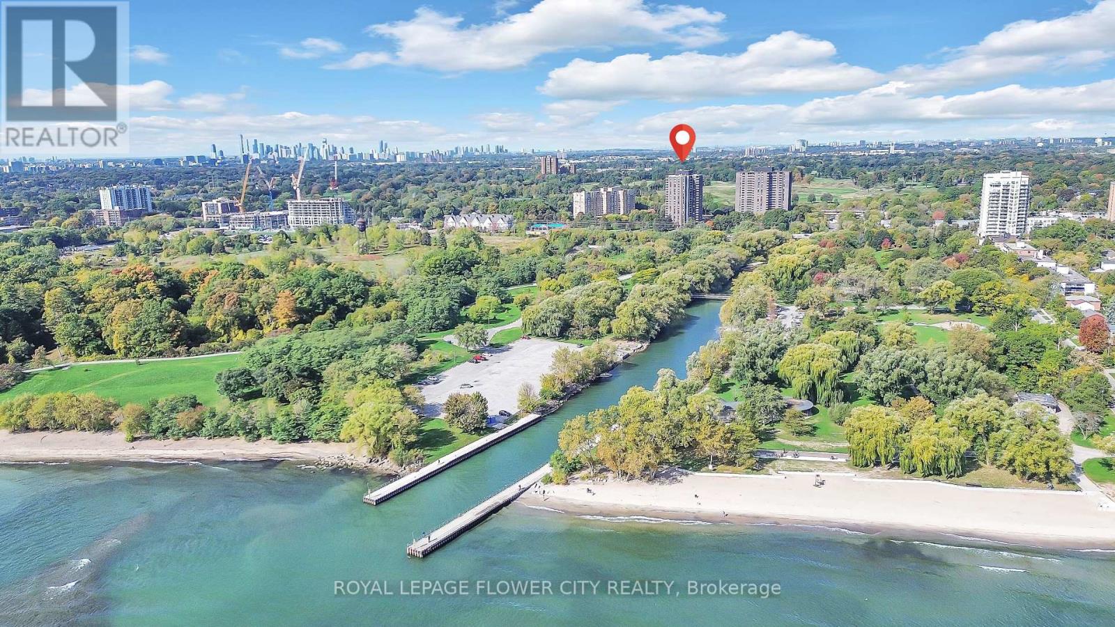 602 - 1515 Lakeshore Road E, Mississauga, Ontario  L5E 3E3 - Photo 2 - W12463702