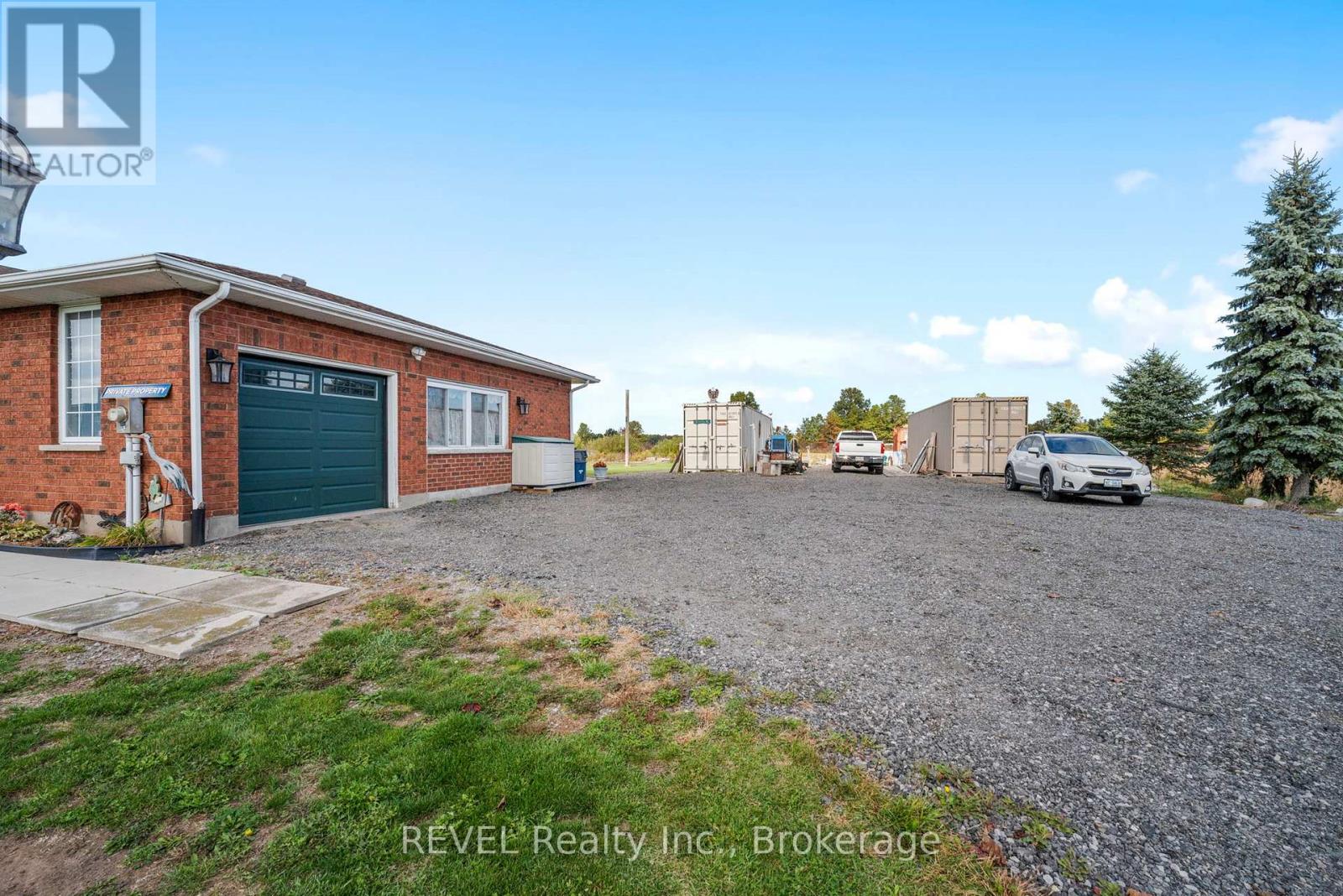 3594 Netherby Road, Fort Erie, Ontario  L3B 5N7 - Photo 2 - X12464216