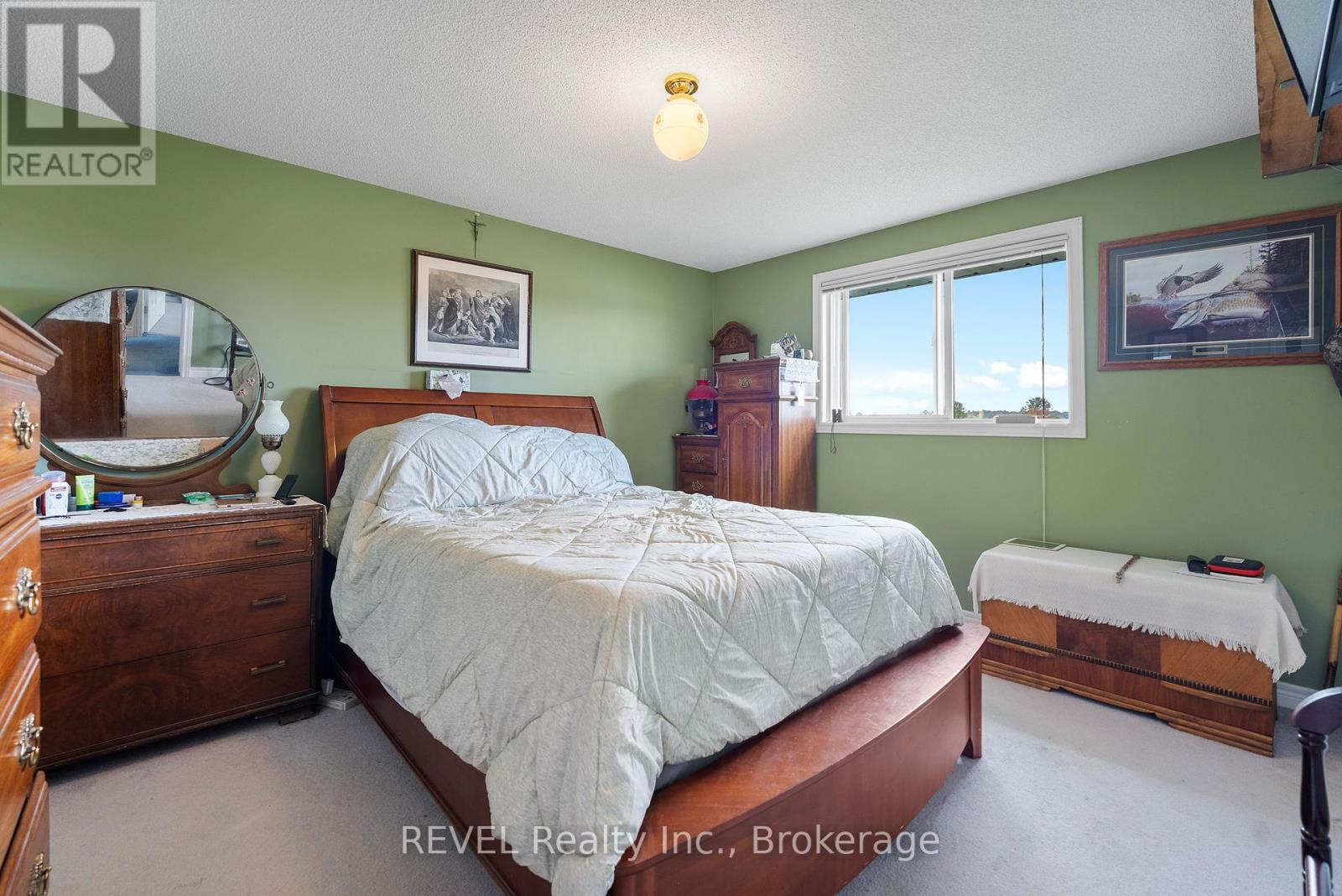 3594 Netherby Road, Fort Erie, Ontario  L3B 5N7 - Photo 21 - X12464216