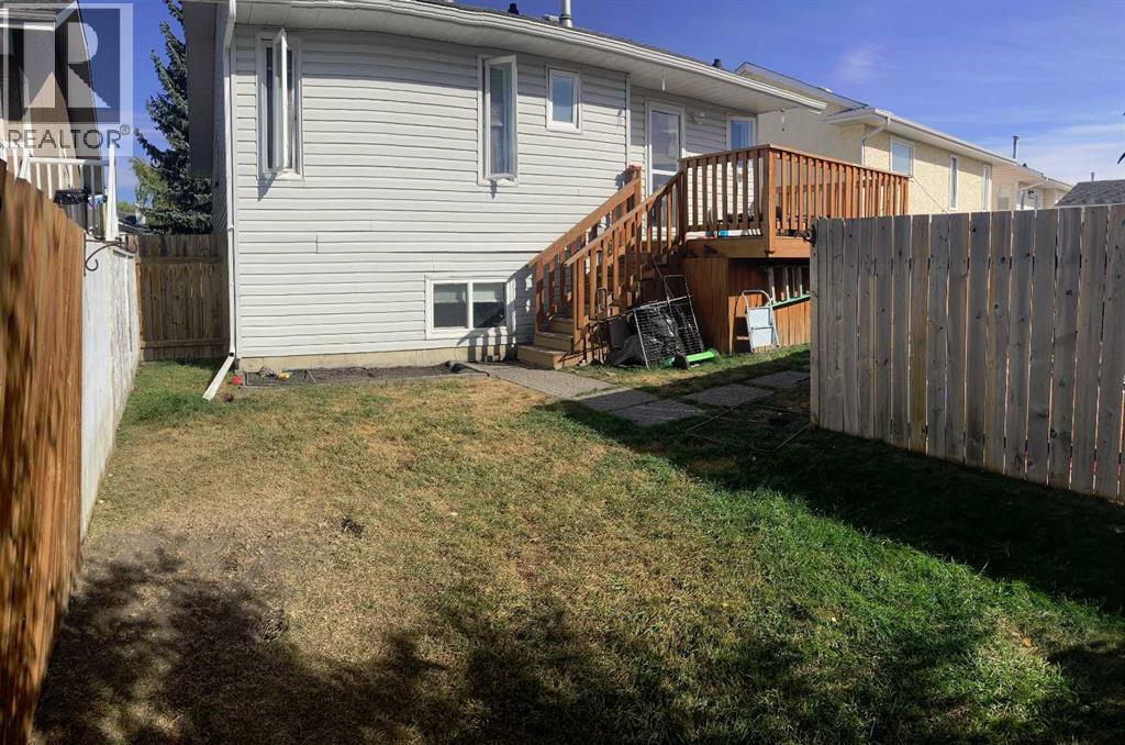 51 Excell Street, Red Deer, Alberta  T4R 2J8 - Photo 21 - A2259370