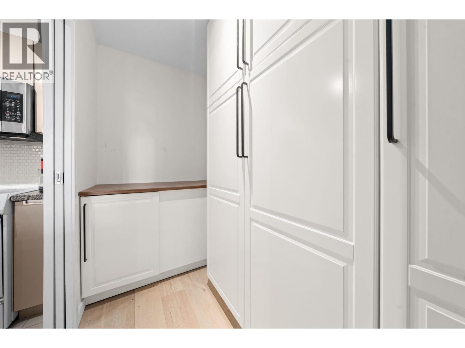 305 1082 Seymour Street, Vancouver, British Columbia  V6B 1X9 - Photo 17 - R3058850