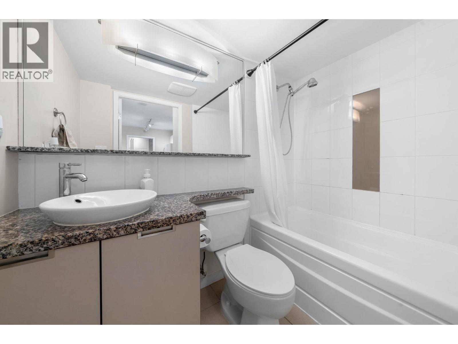 305 1082 Seymour Street, Vancouver, British Columbia  V6B 1X9 - Photo 21 - R3058850