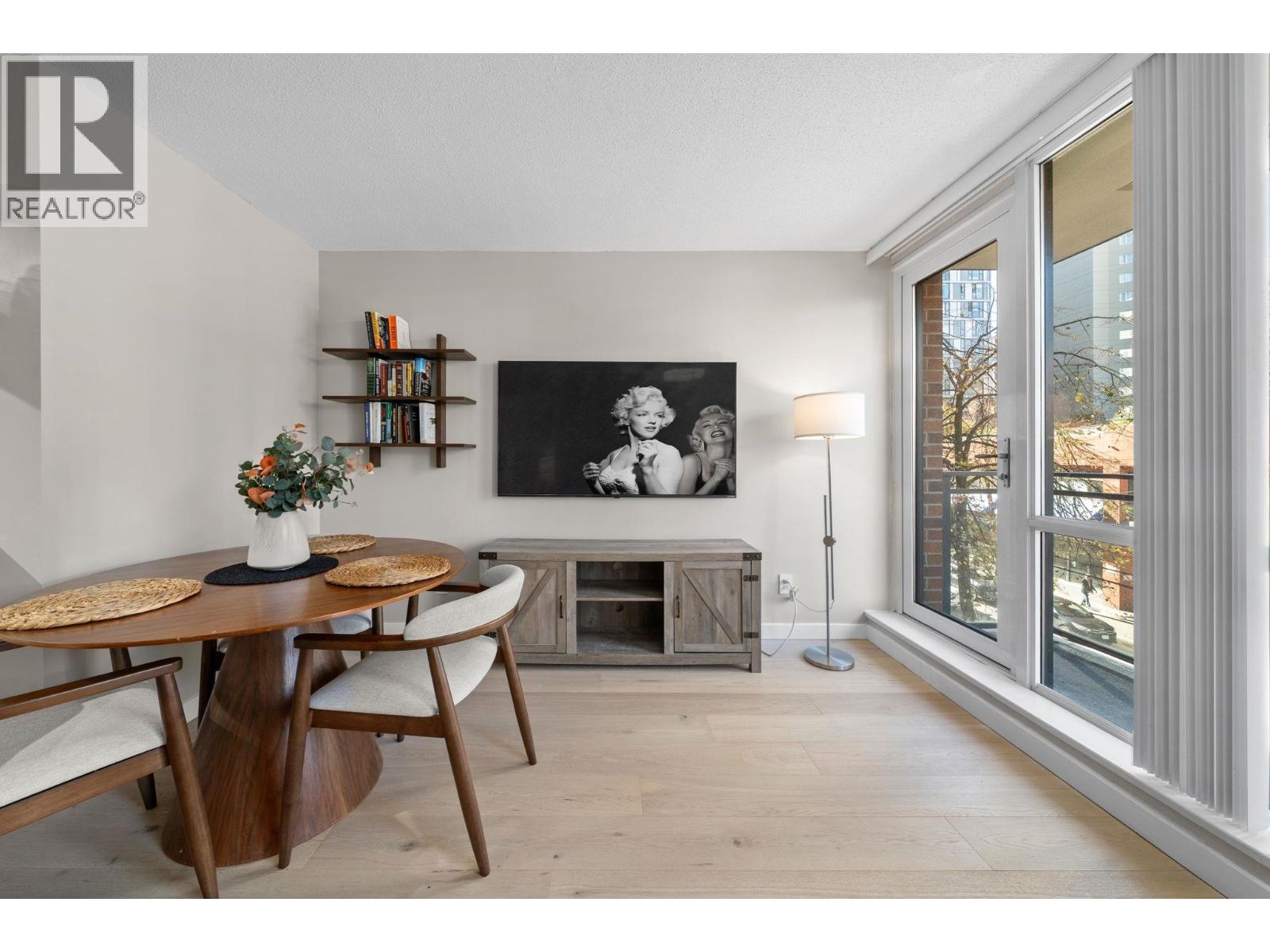 305 1082 Seymour Street, Vancouver, British Columbia  V6B 1X9 - Photo 4 - R3058850