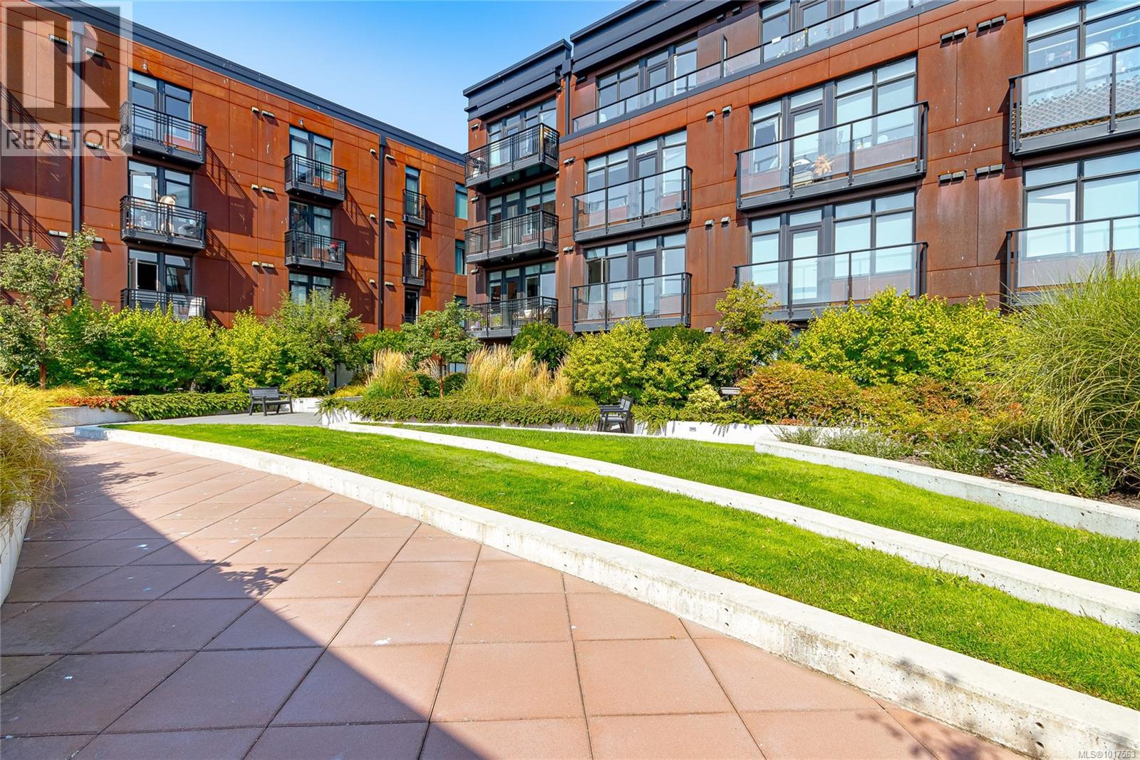 316 515 Chatham St, Victoria, British Columbia V8T 0C8 - Photo 17 - 1017563